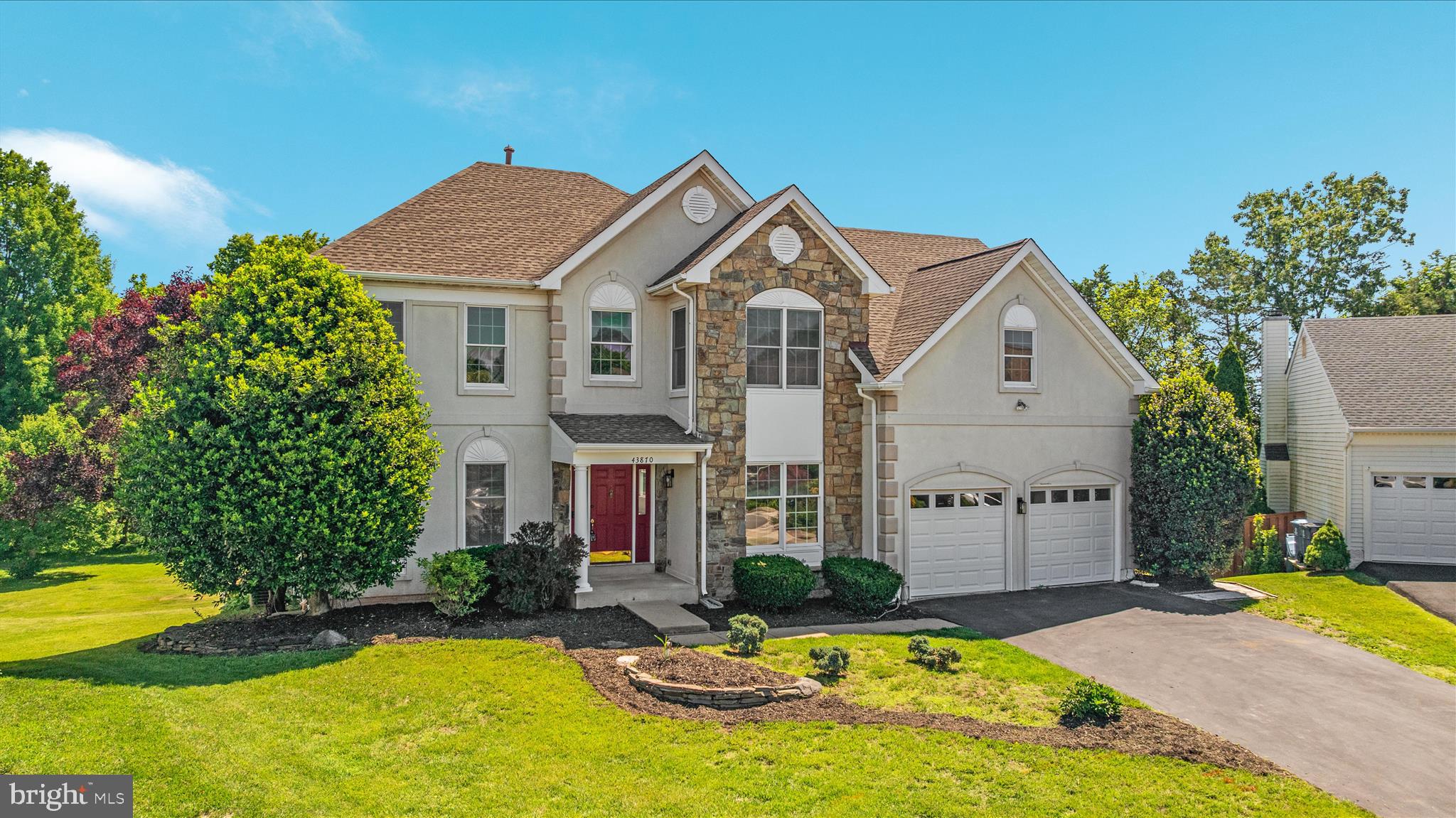 FARMWELL HUNT - Residential