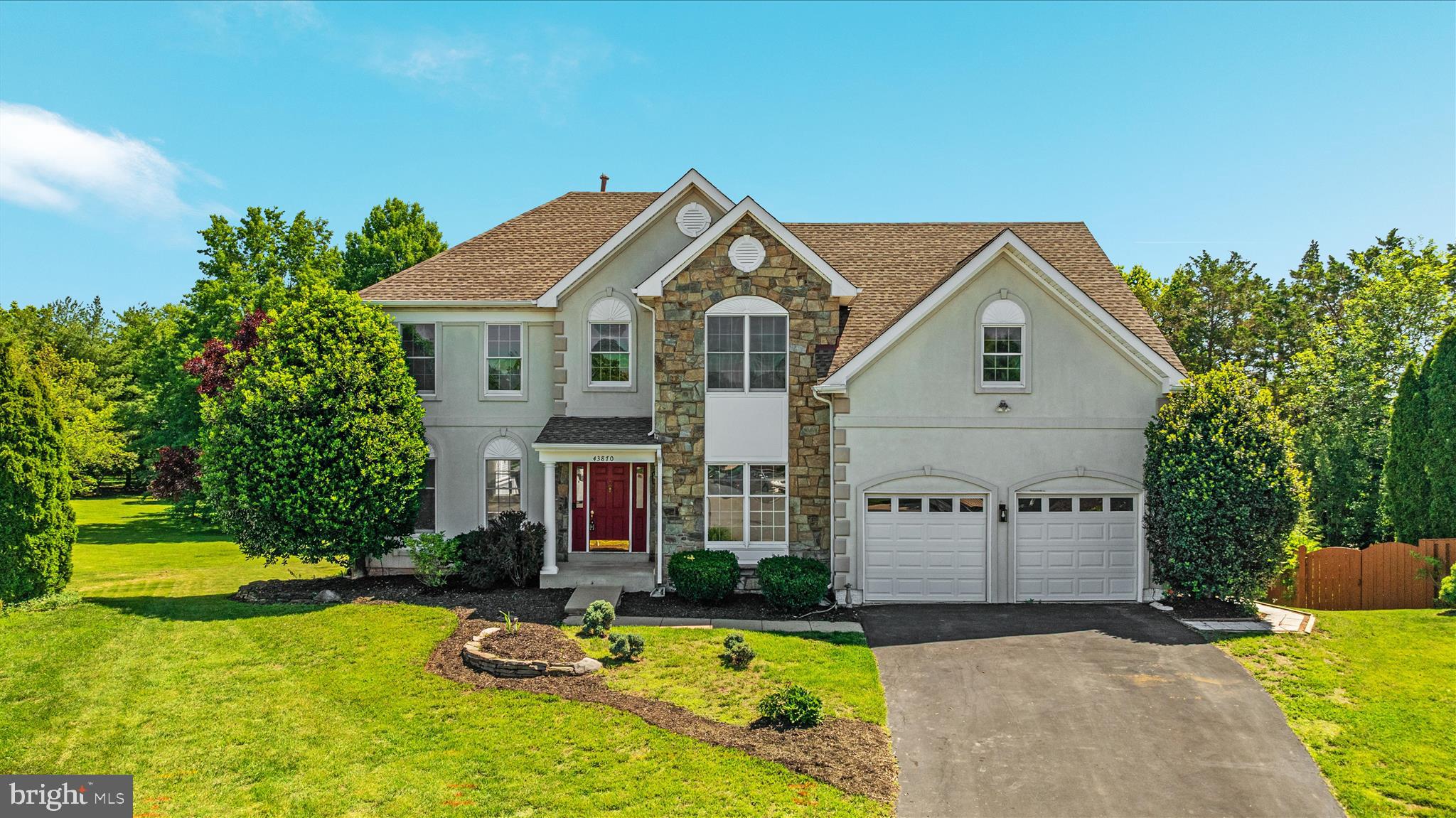 FARMWELL HUNT - Residential