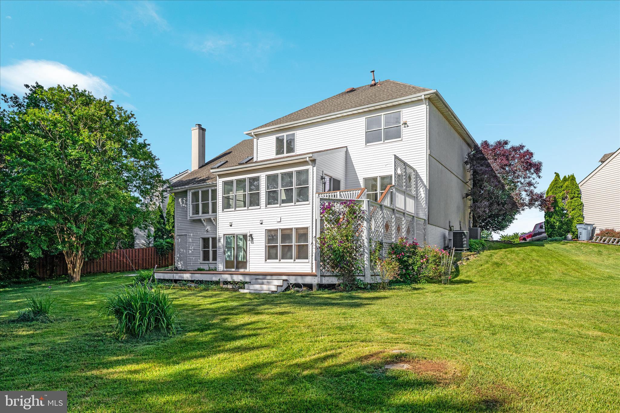 FARMWELL HUNT - Residential