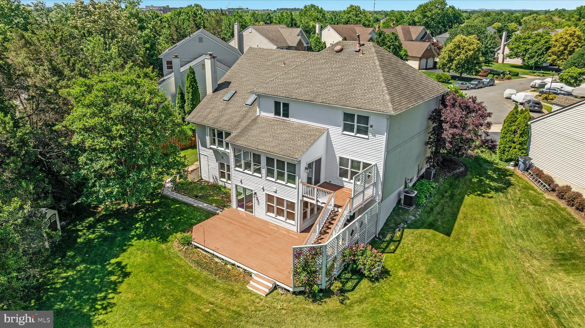 FARMWELL HUNT - Residential