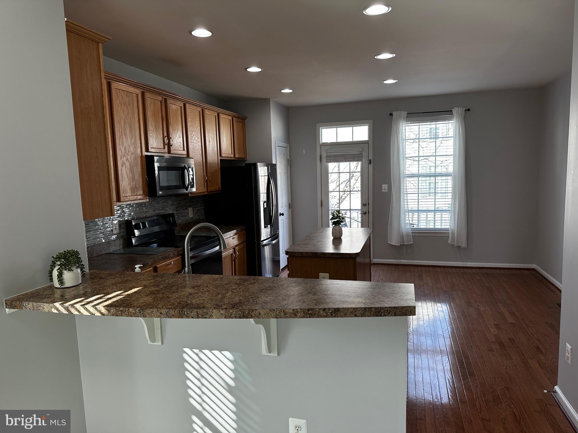 HEATHCOTE COMMONS - Residential