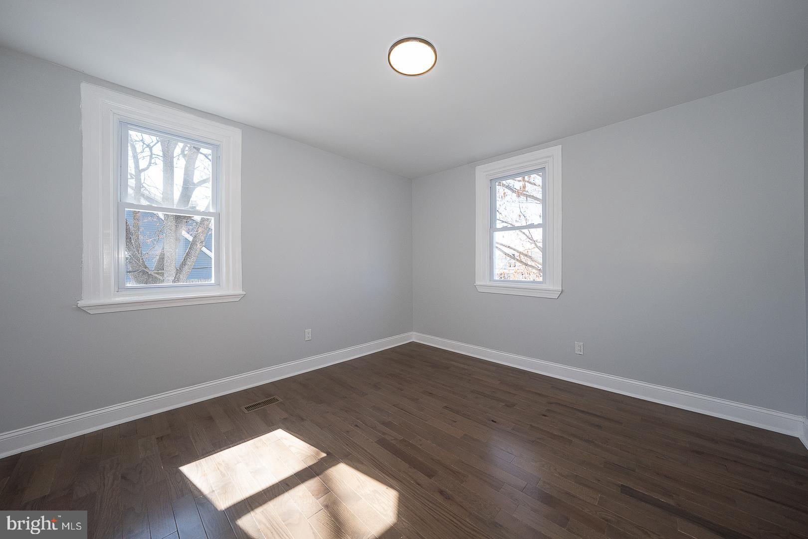 KIRKLAND - Residential