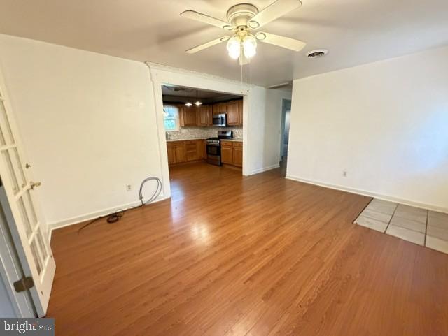 KNOB HILL - Residential