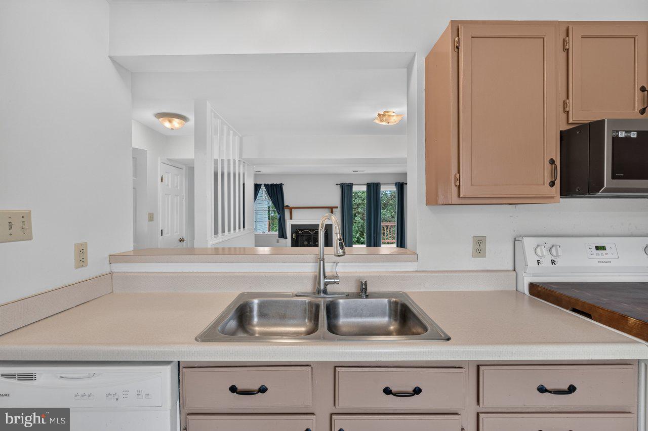 APPLETON DOWNS - Residential