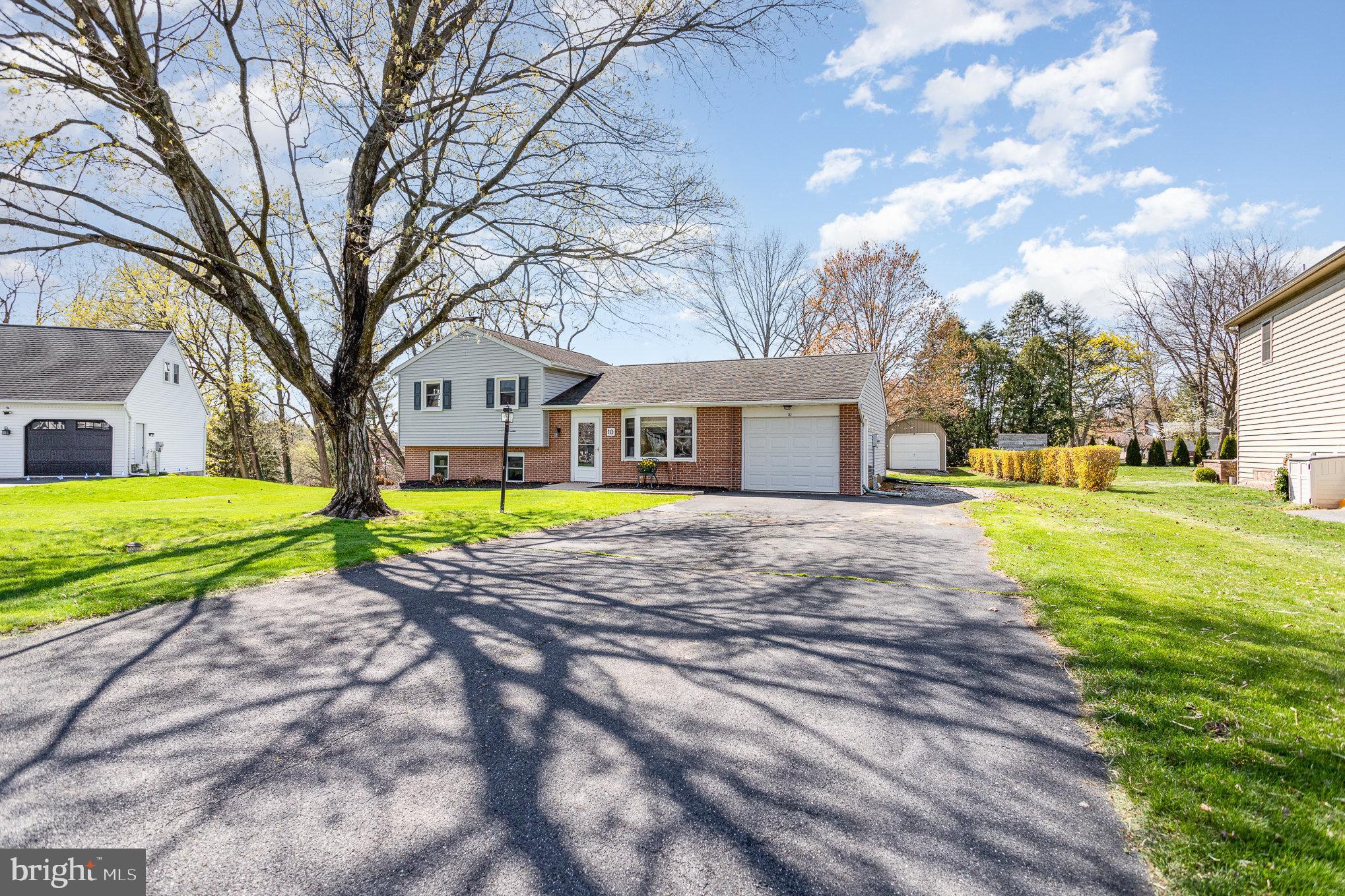WEST EARL HEIGHTS - Residential