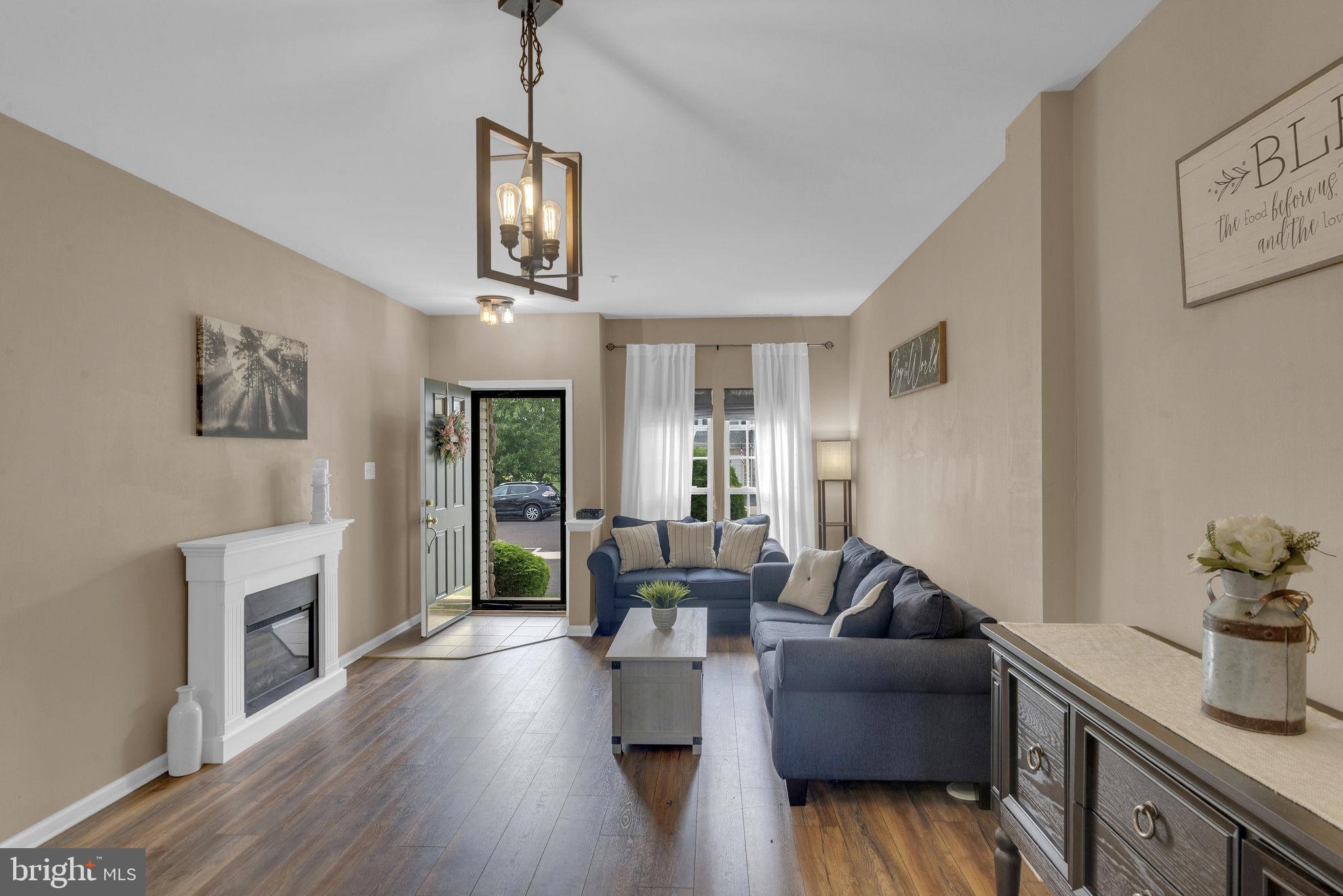 ORCHARD HILL - Residential