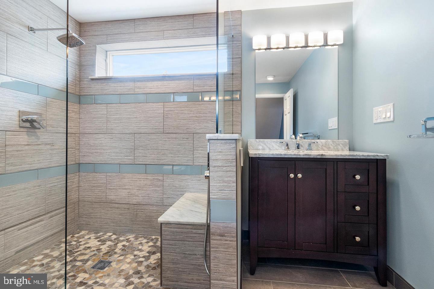 BELLA VISTA - Residential Lease