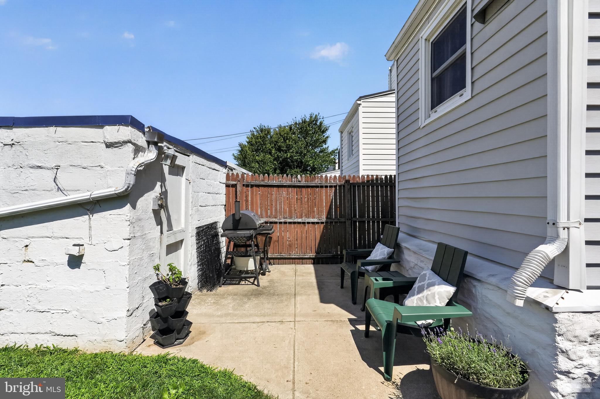 LLANERCH - Residential