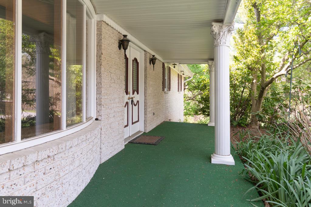 FOREST HILLS - Residential