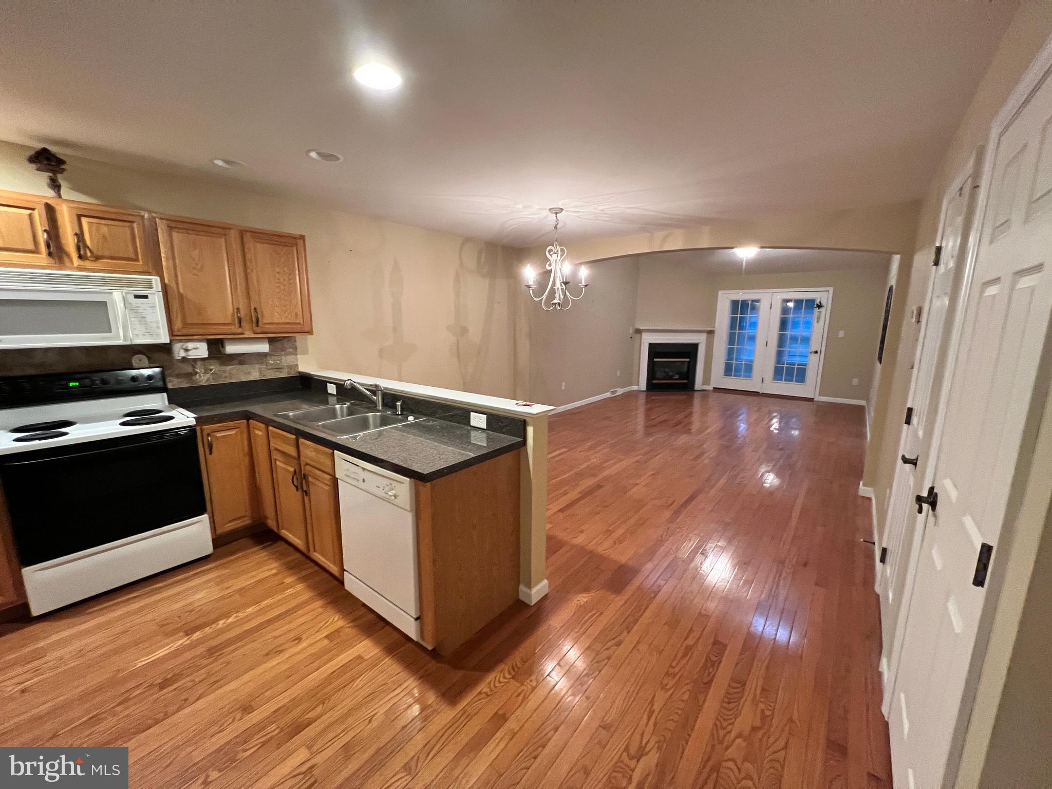 MALLARD PONDS - Residential