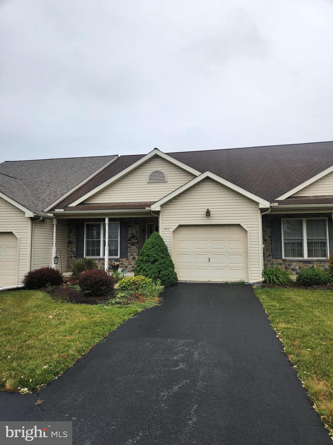 MALLARD PONDS - Residential