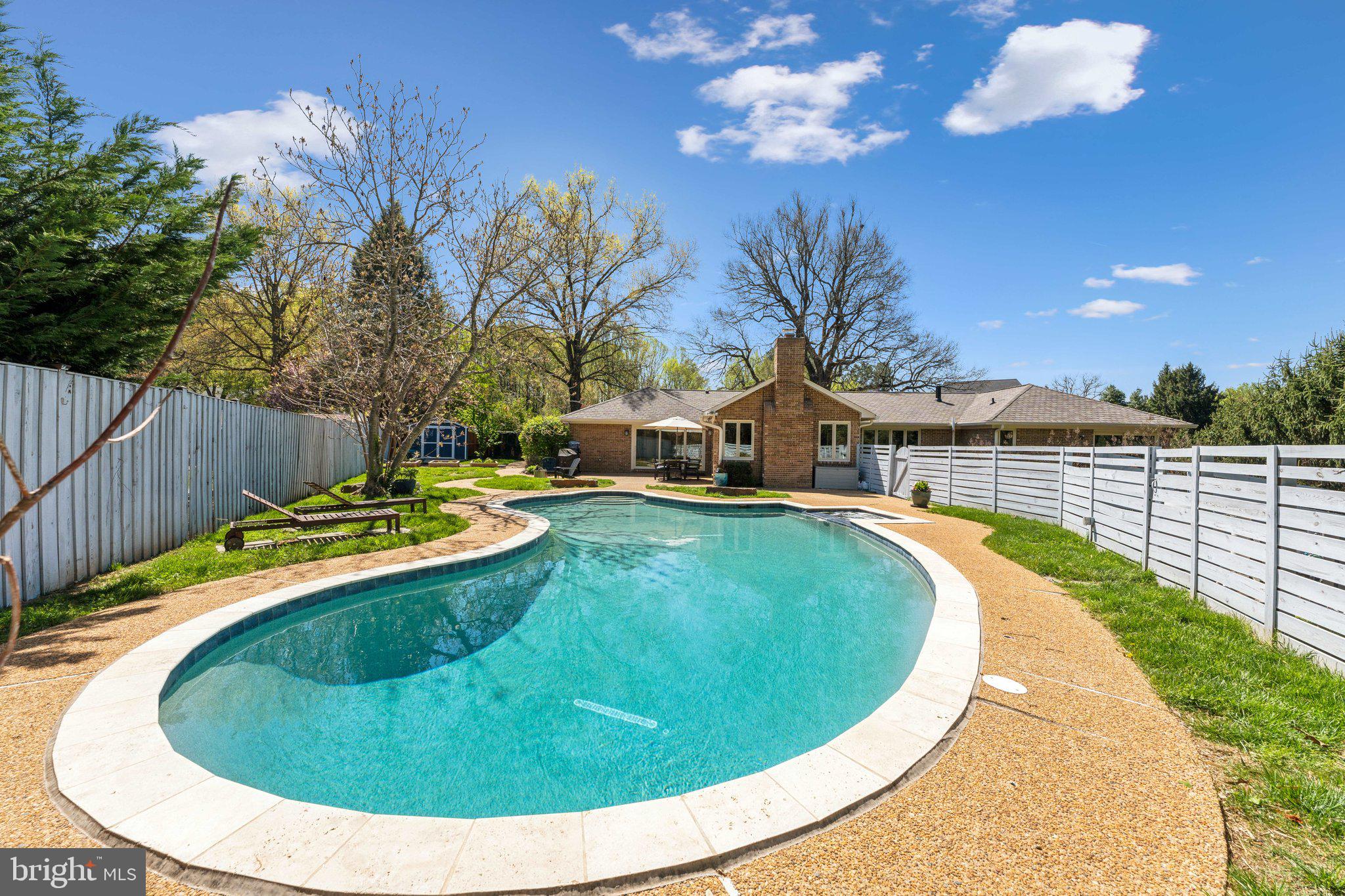 SADDLEBROOK ESTATES - Residential