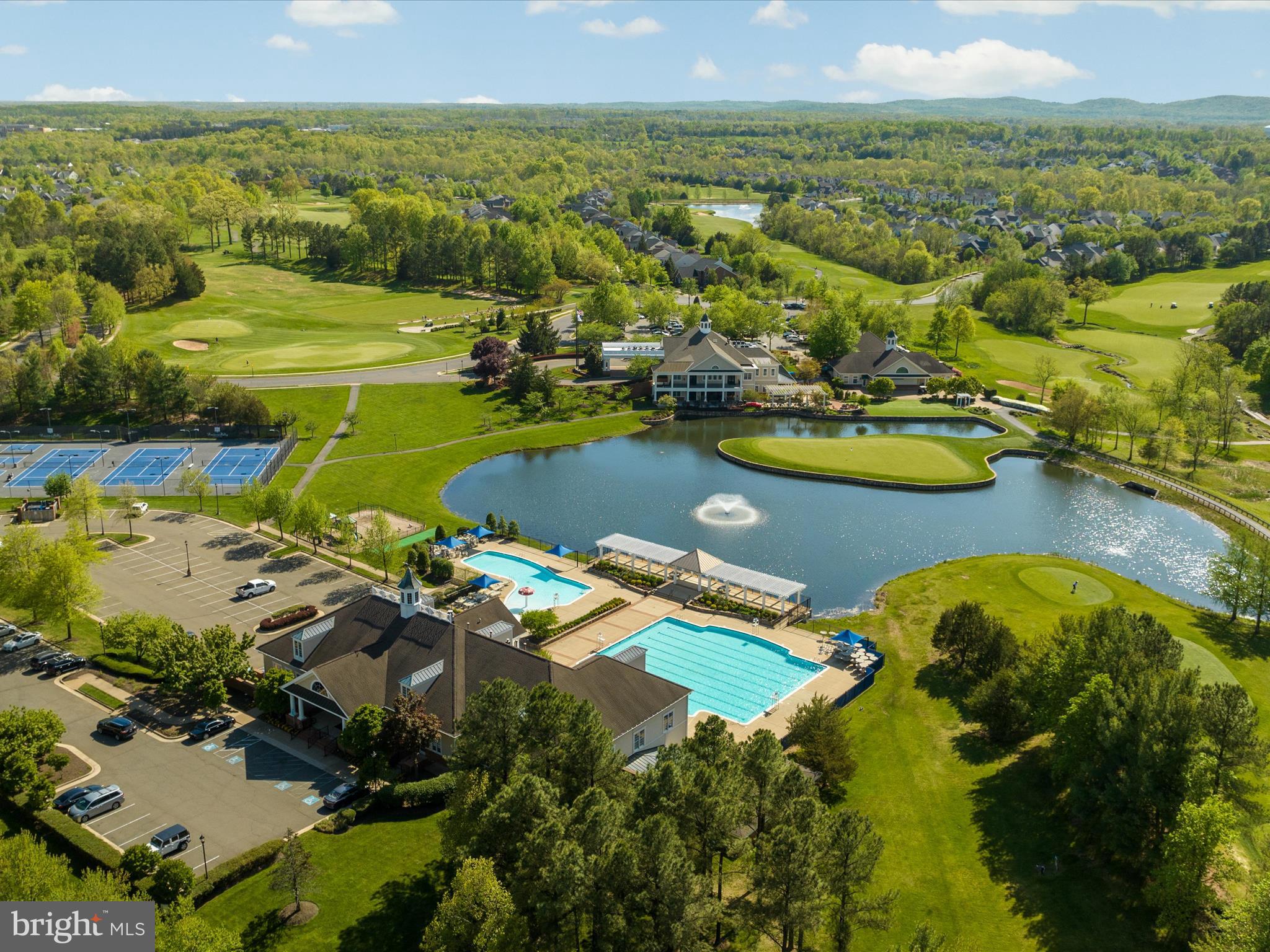 DOMINION VALLEY COUNTRY CLUB - Residential
