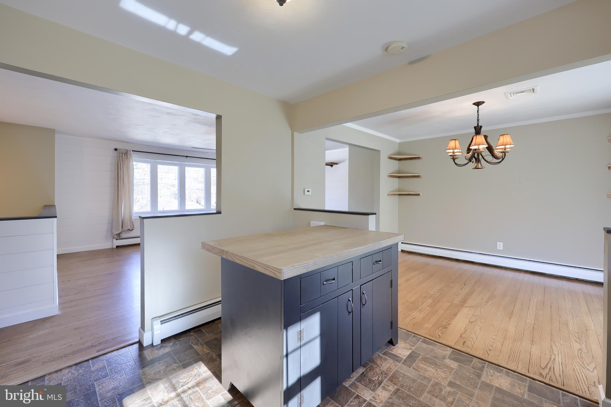 ARLINGTON PARK - Residential