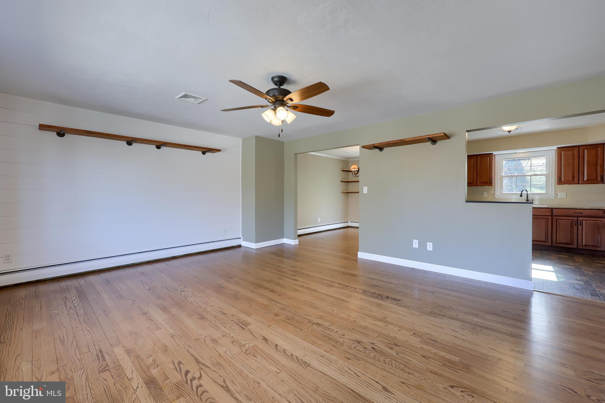 ARLINGTON PARK - Residential