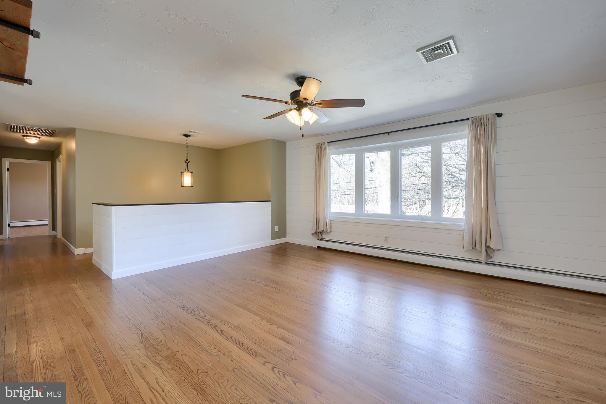 ARLINGTON PARK - Residential