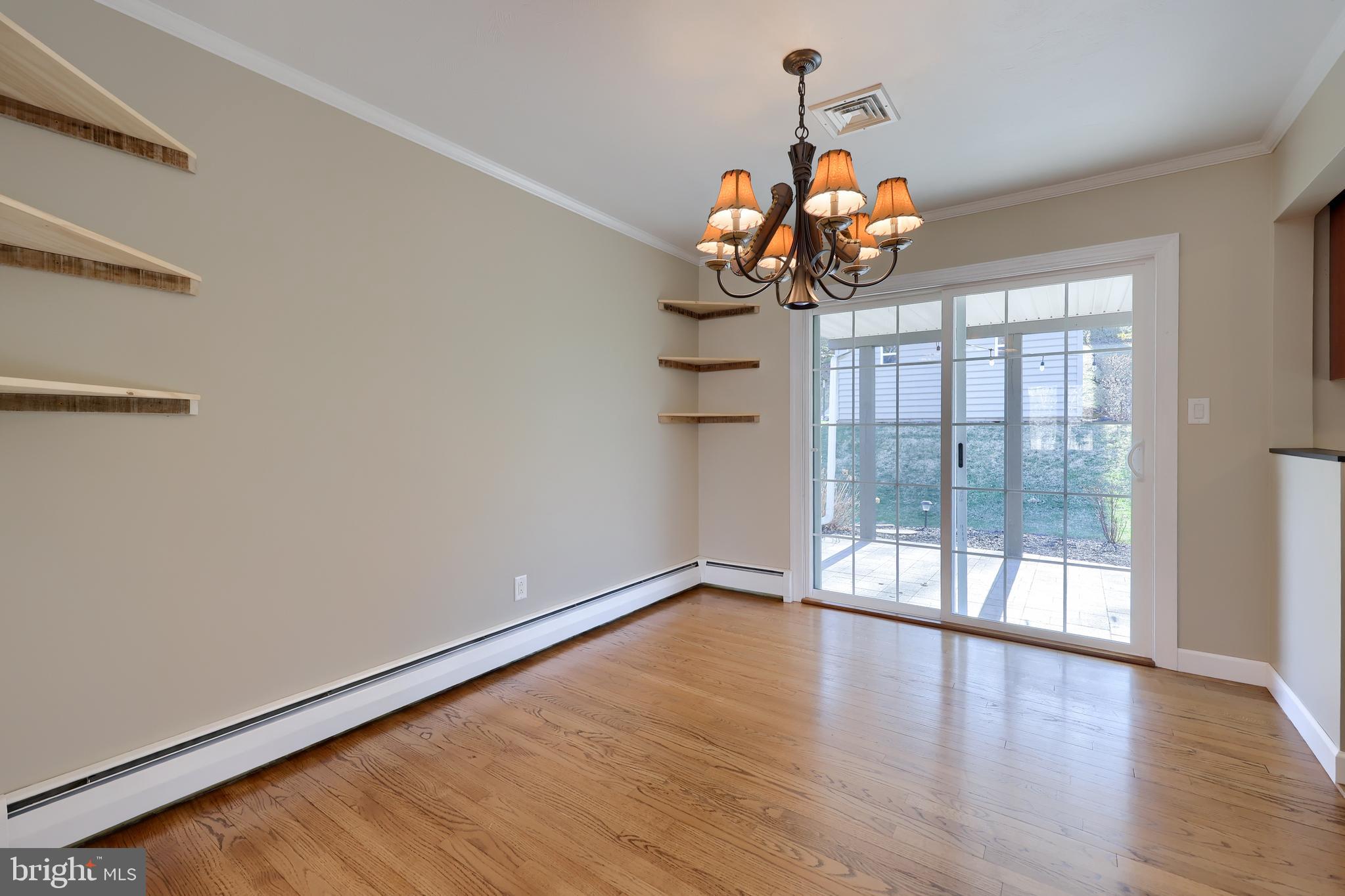 ARLINGTON PARK - Residential