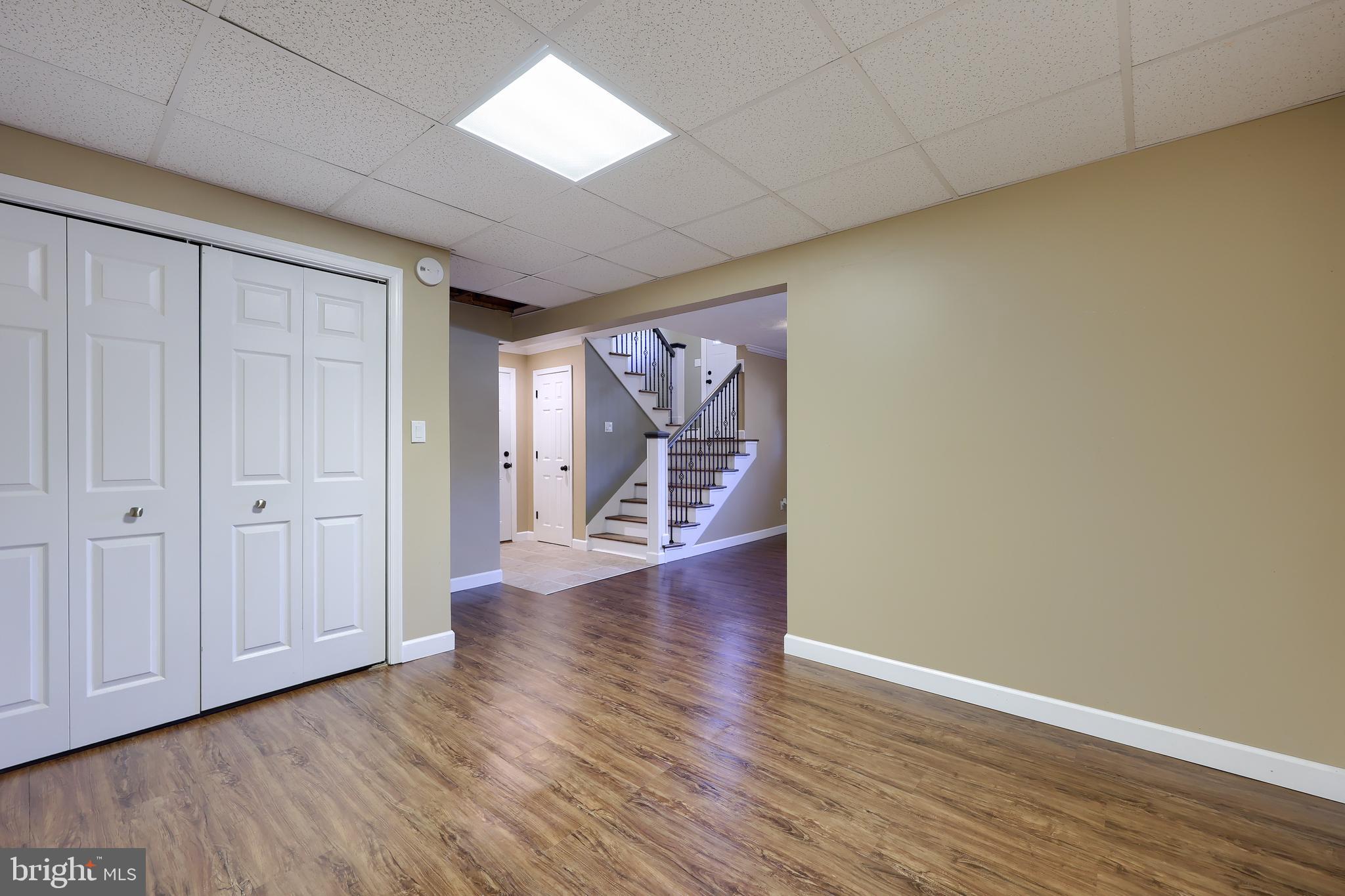 ARLINGTON PARK - Residential