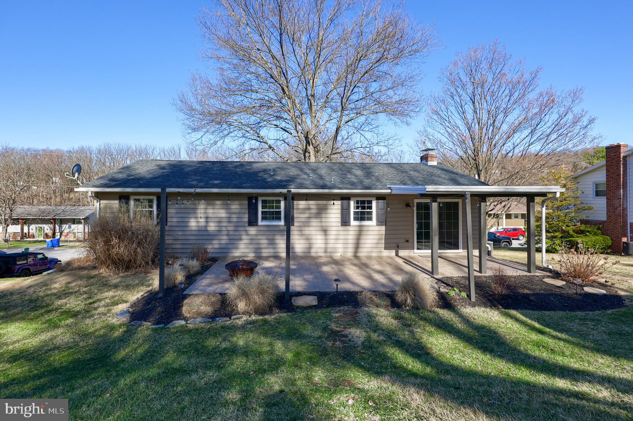 ARLINGTON PARK - Residential
