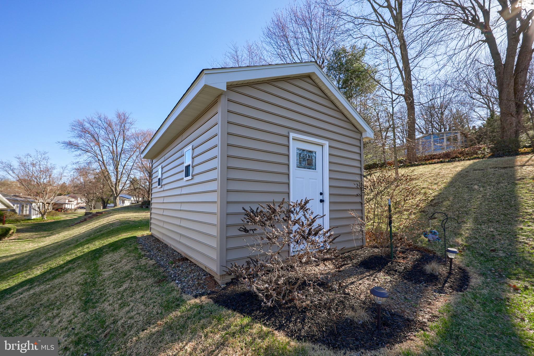 ARLINGTON PARK - Residential