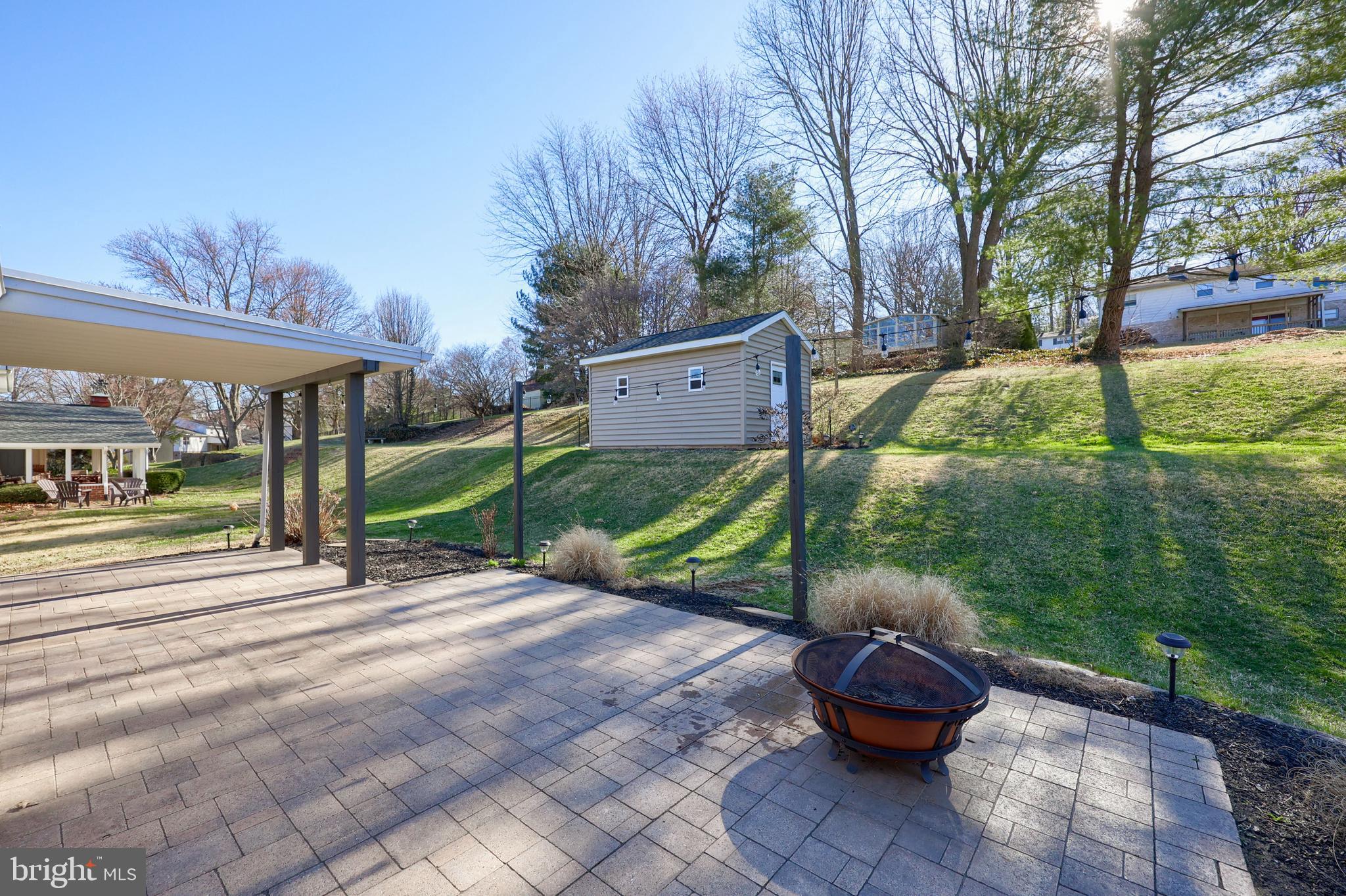 ARLINGTON PARK - Residential