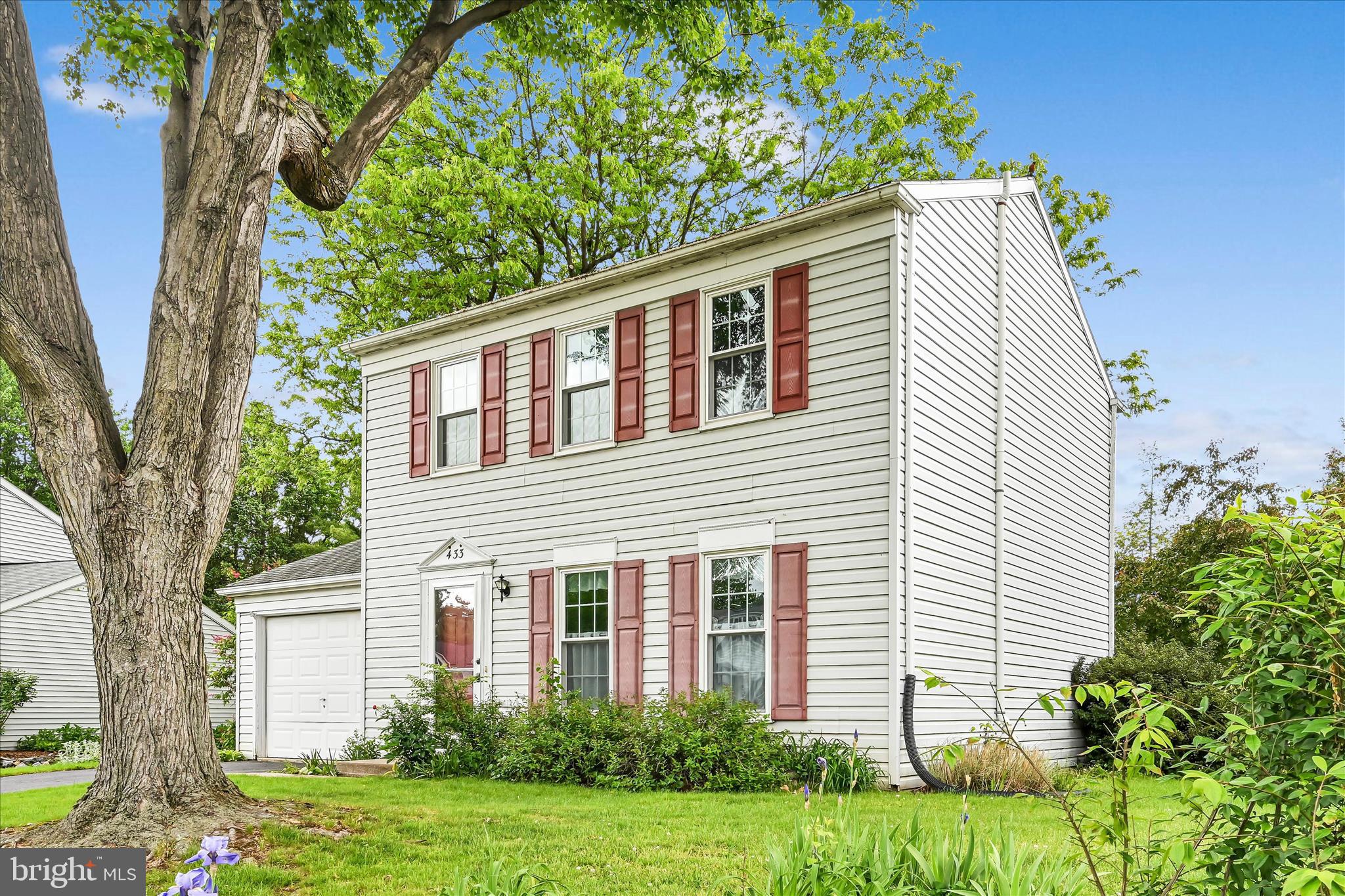 CAMBRIDGE VILLAGE - Residential