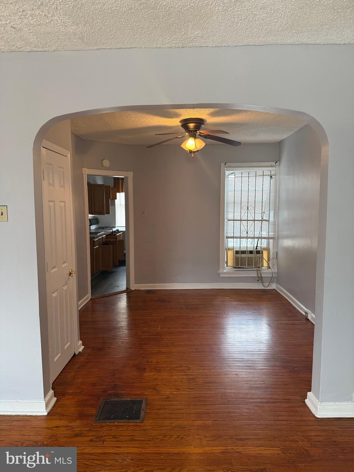 WEST OAK LANE - Residential