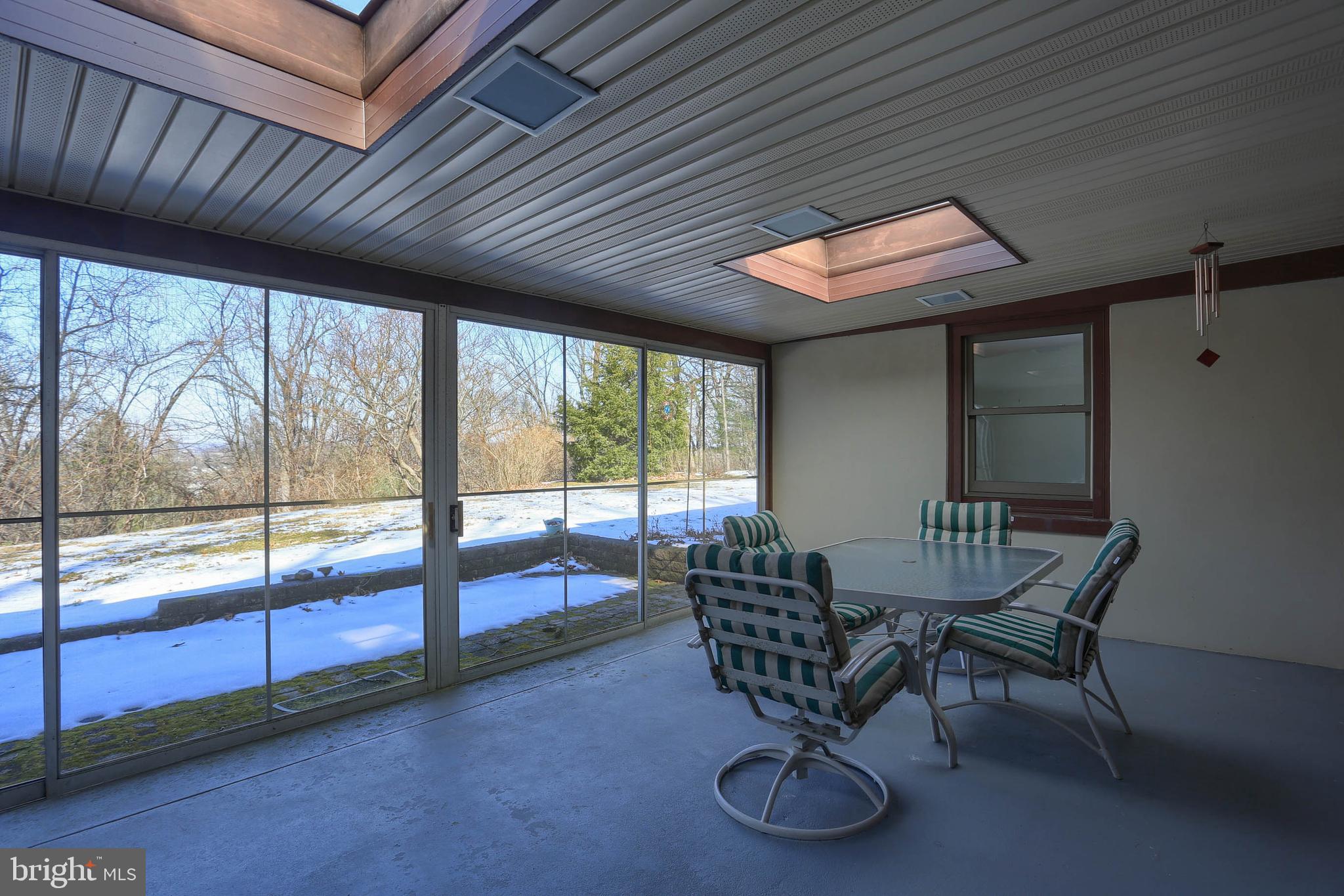 BLOSSOM HILL - Residential