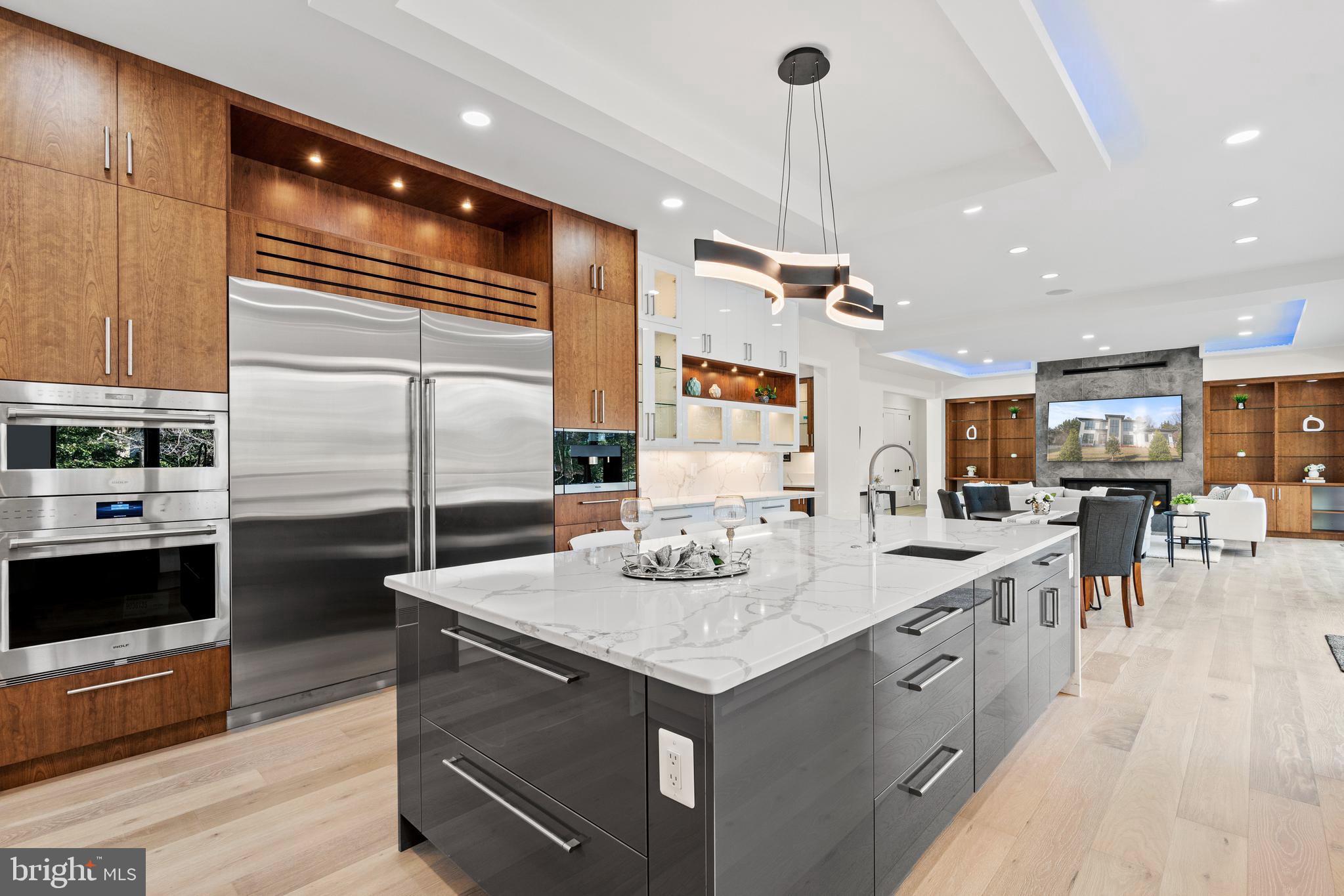 CONDON MANOR OF MCLEAN - Residential