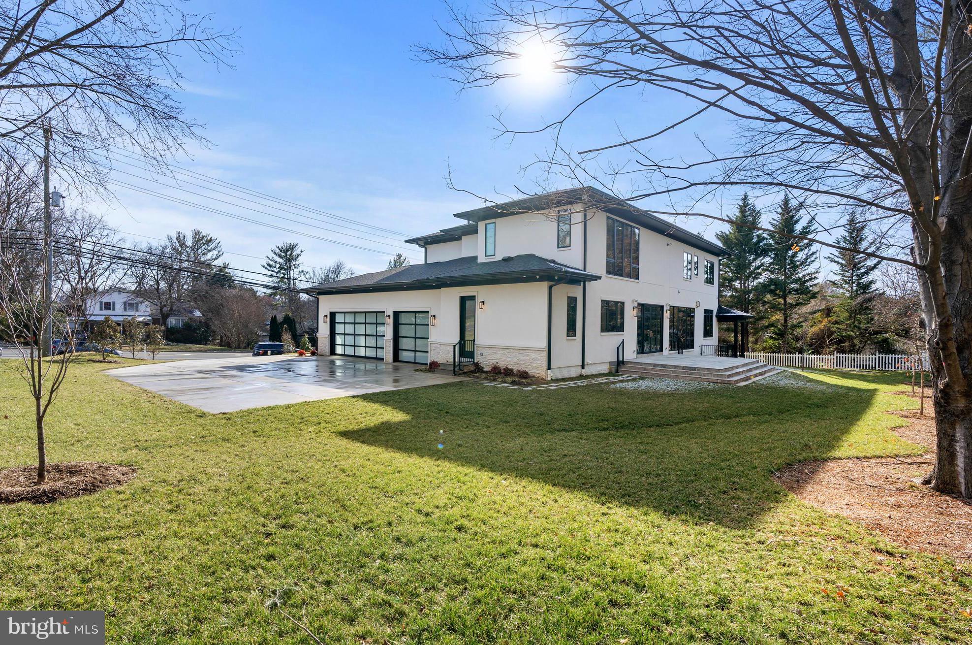CONDON MANOR OF MCLEAN - Residential