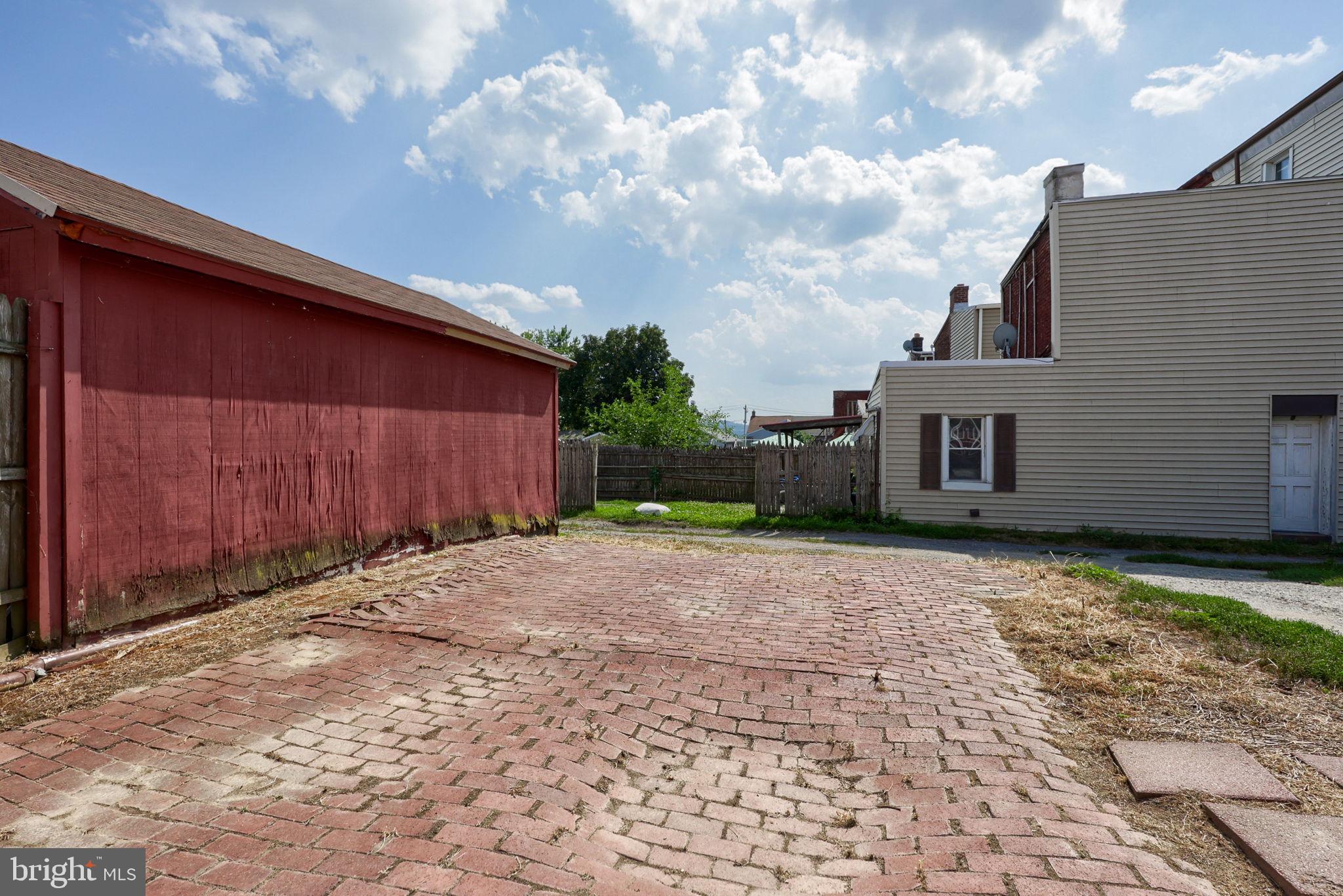 COLUMBIA BOROUGH - Residential
