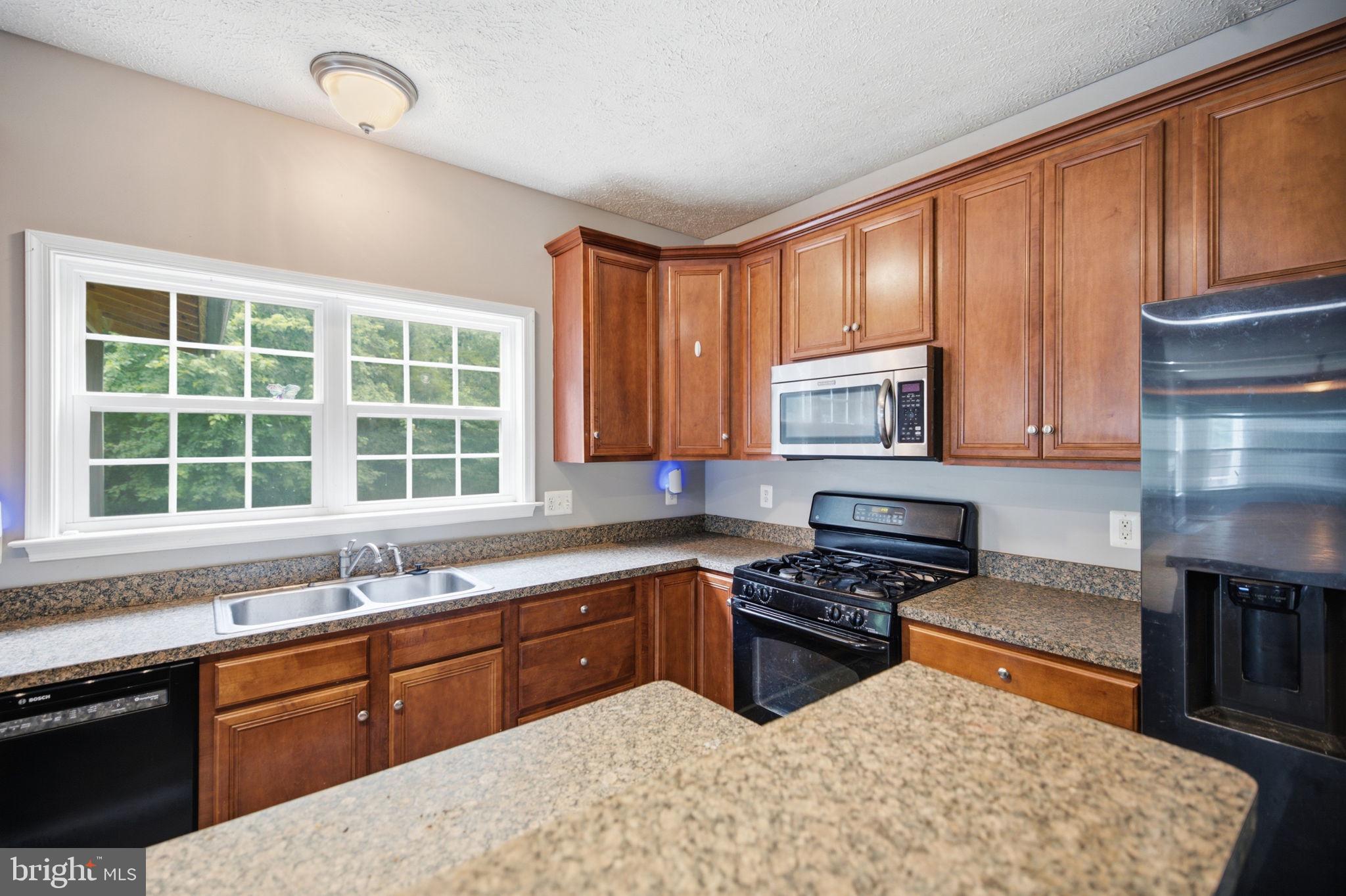 WILDERNESS SHORES - Residential