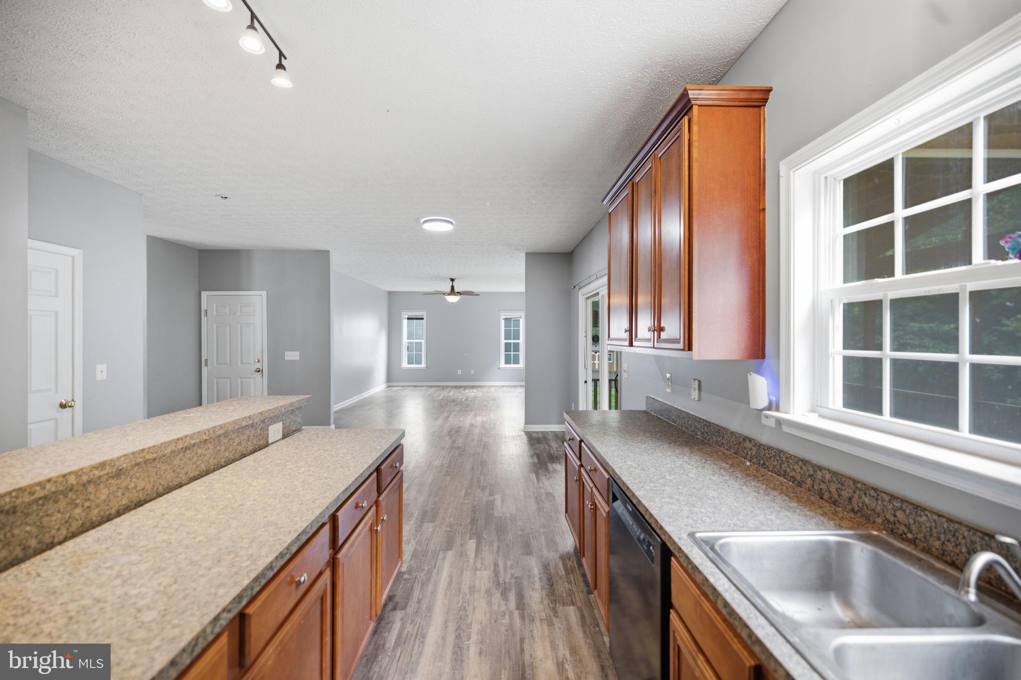 WILDERNESS SHORES - Residential