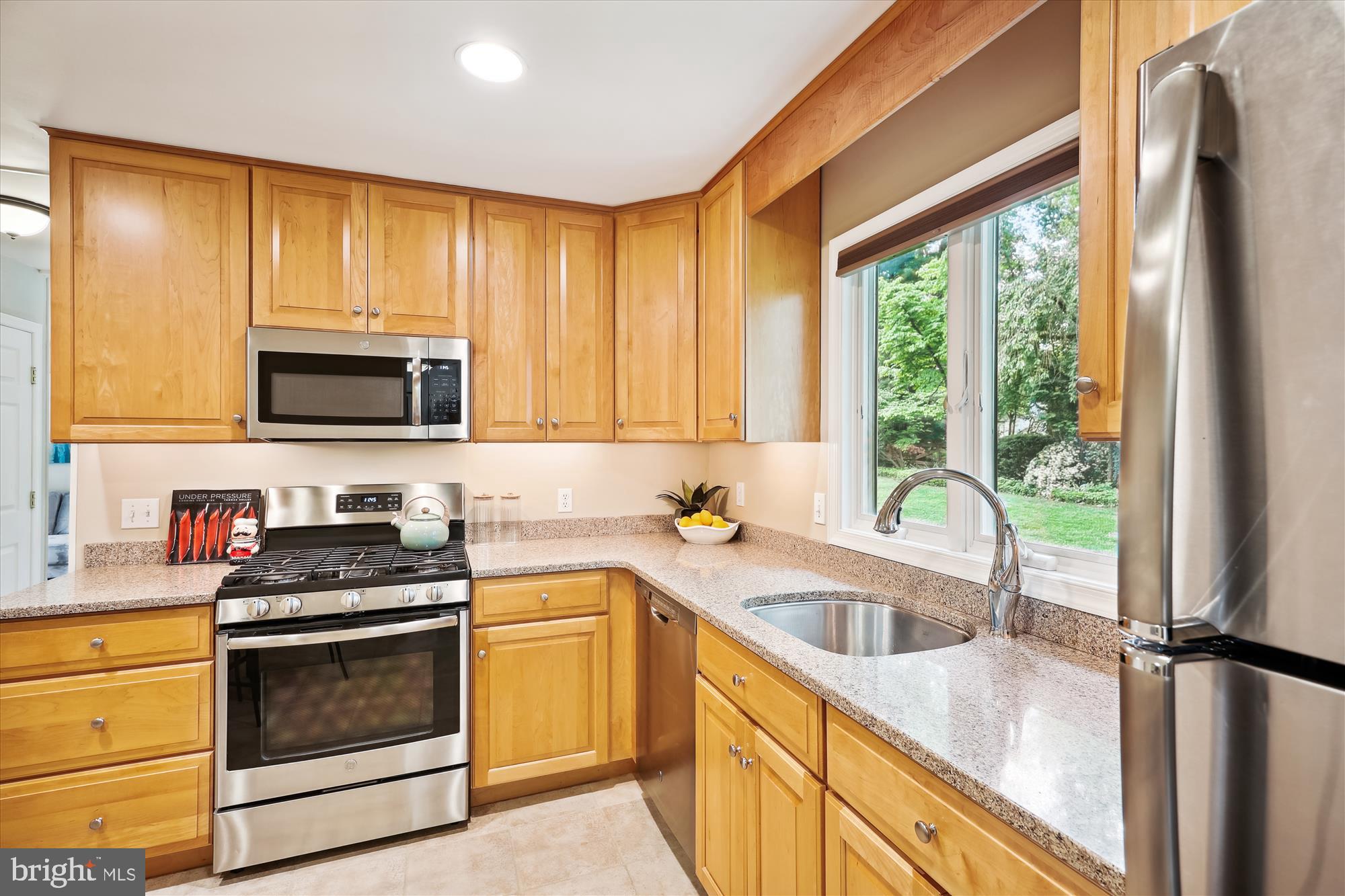 DIAMOND COURTS - Residential