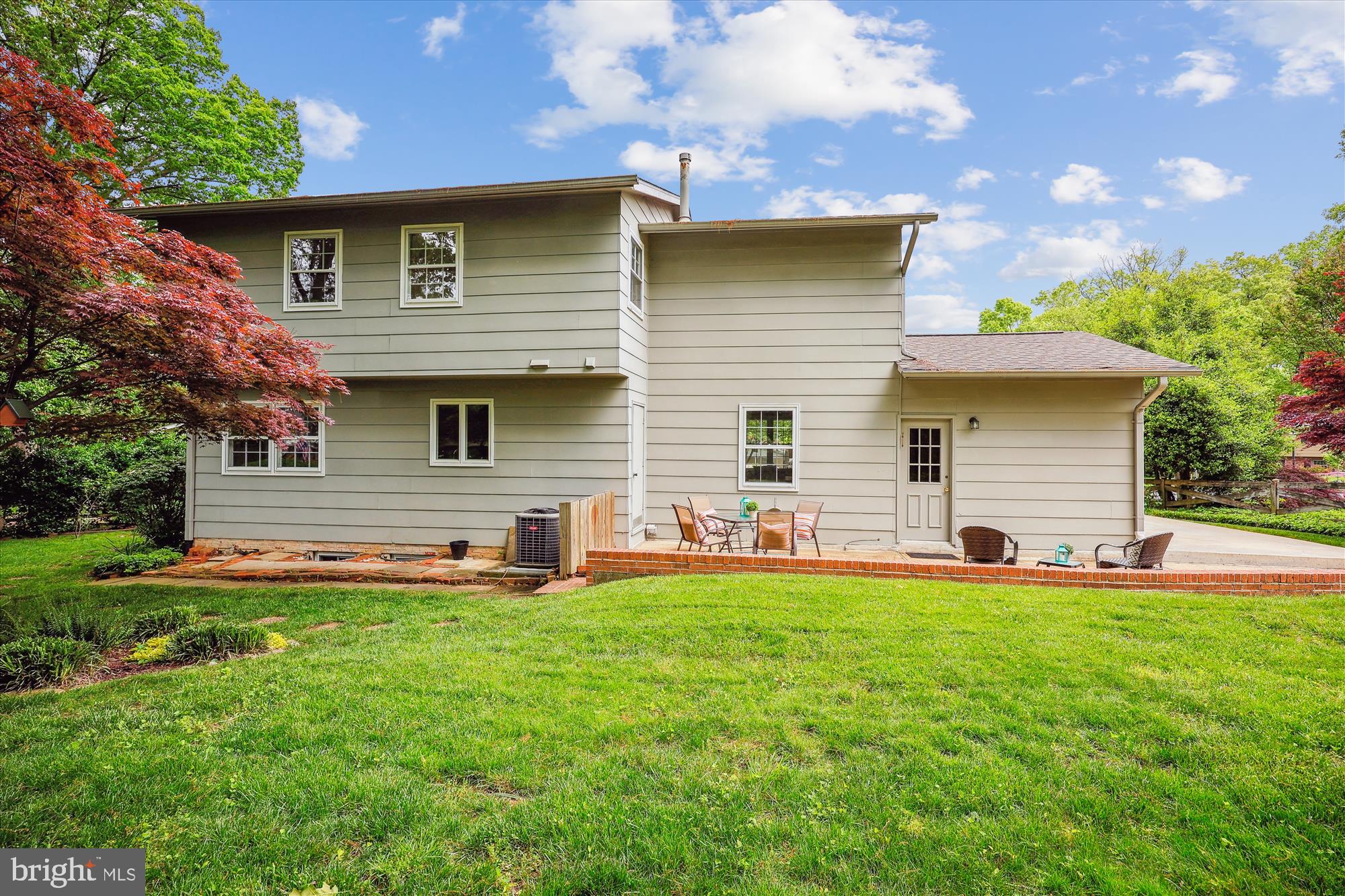 DIAMOND COURTS - Residential