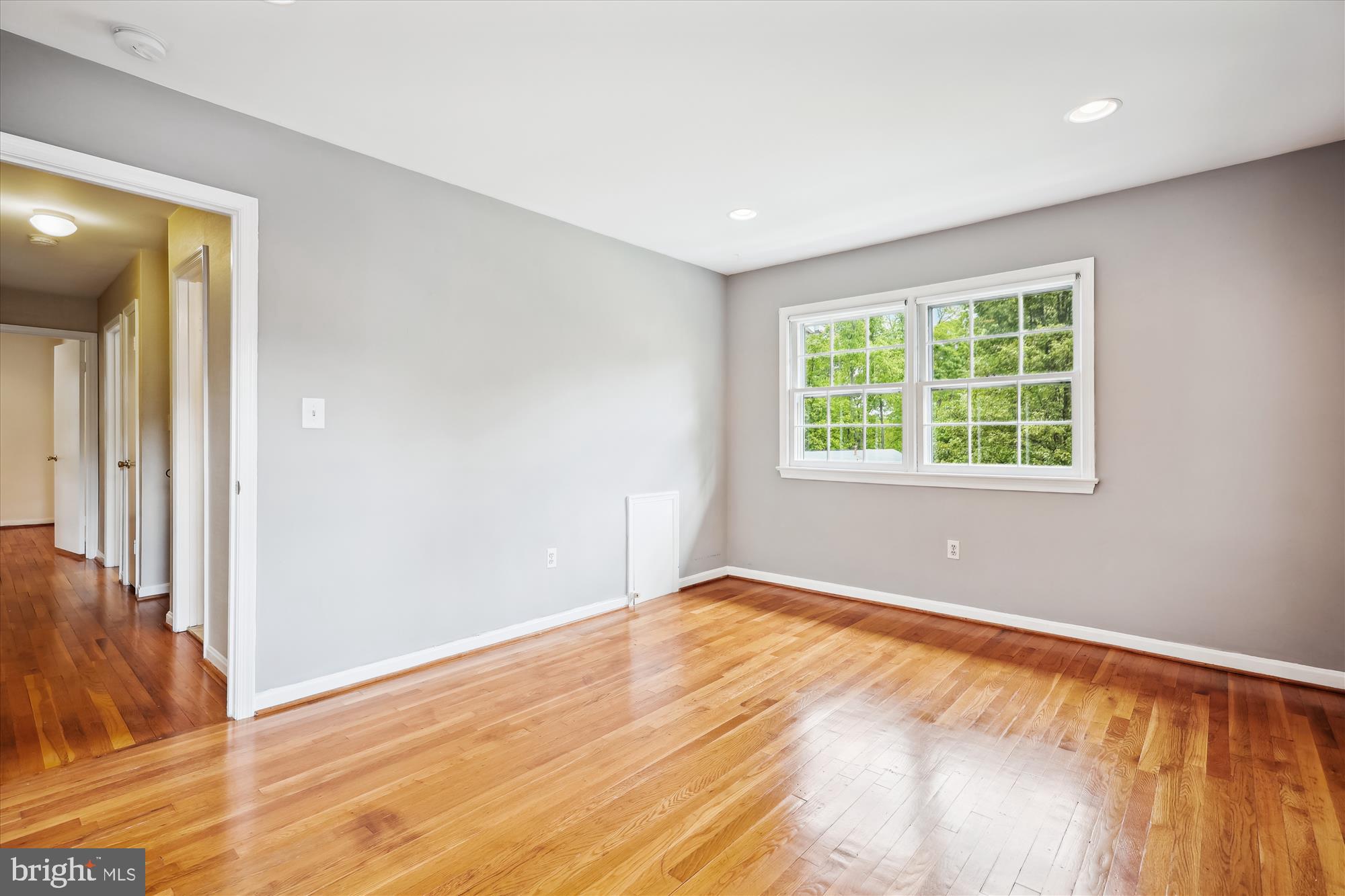 DIAMOND COURTS - Residential