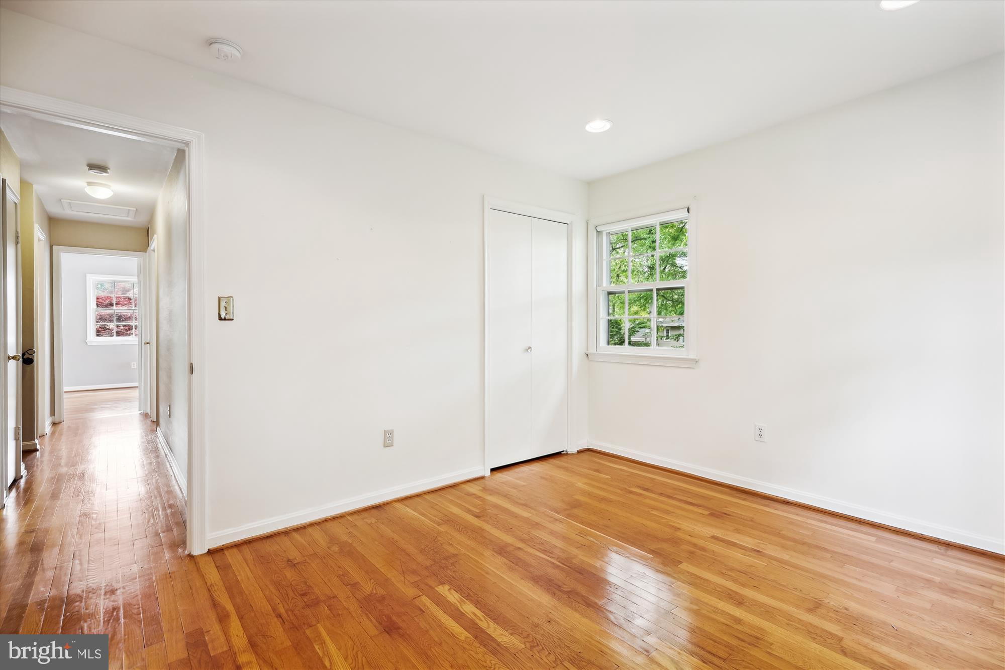 DIAMOND COURTS - Residential
