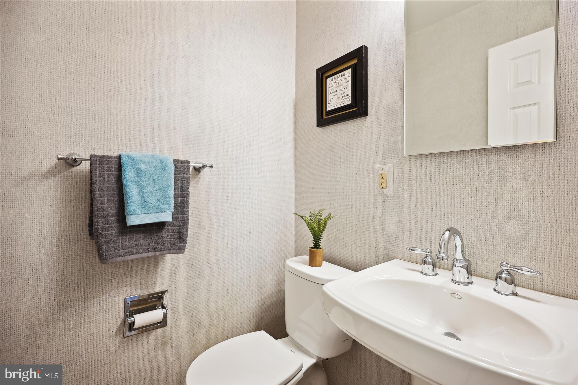 DIAMOND COURTS - Residential
