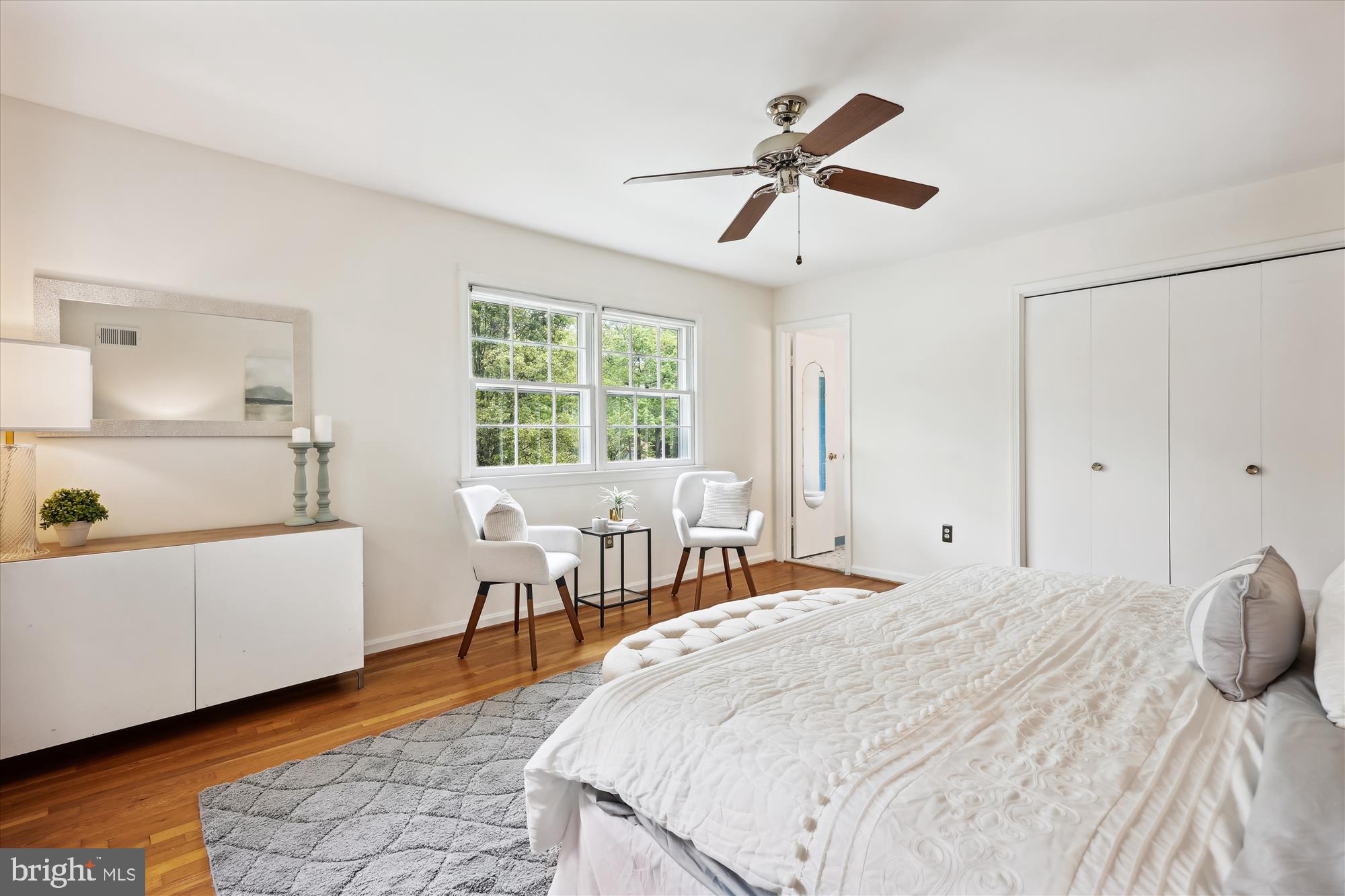 DIAMOND COURTS - Residential