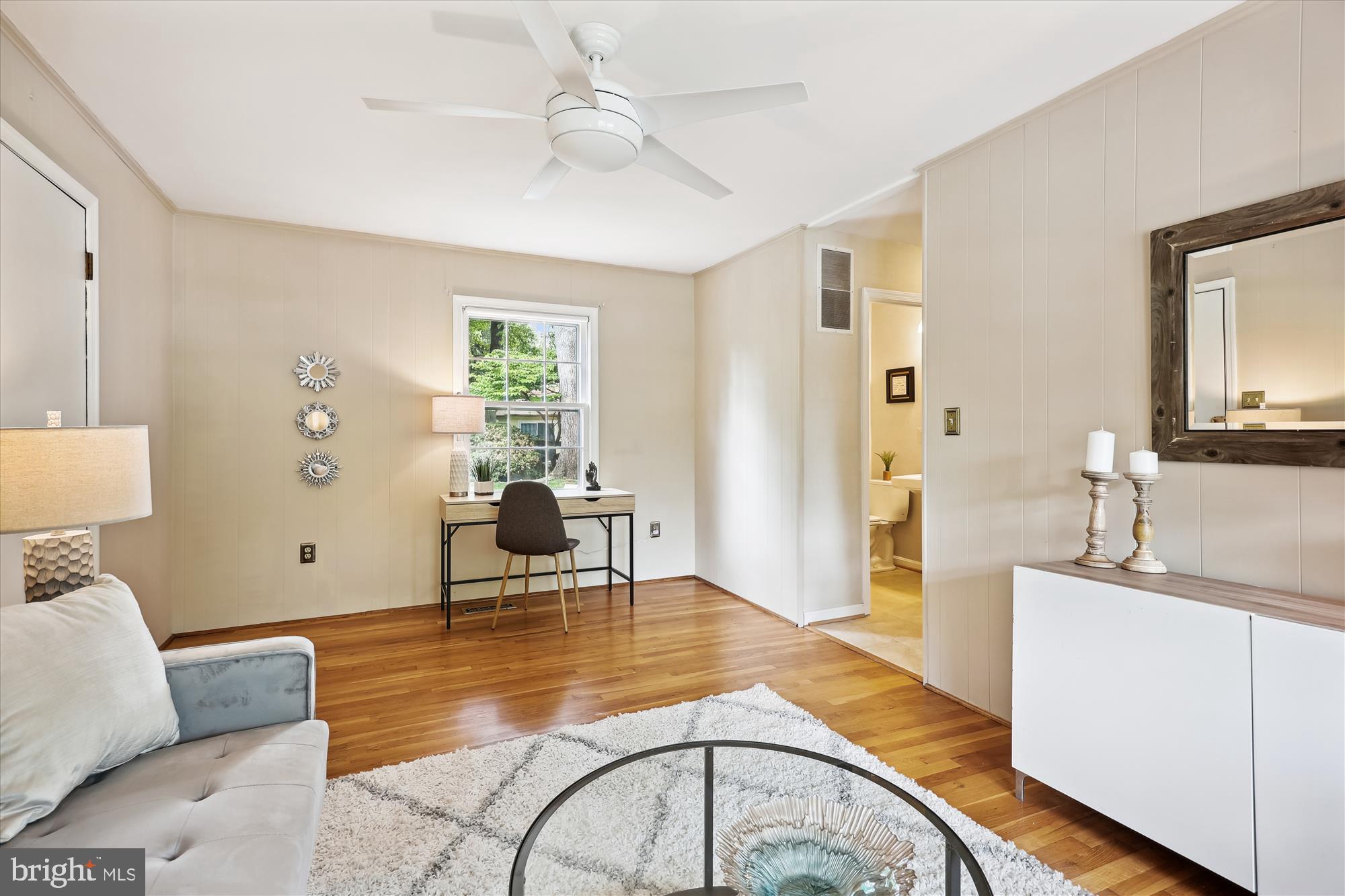 DIAMOND COURTS - Residential