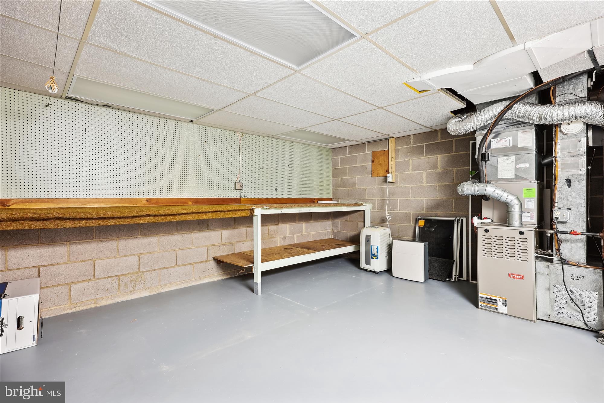 DIAMOND COURTS - Residential