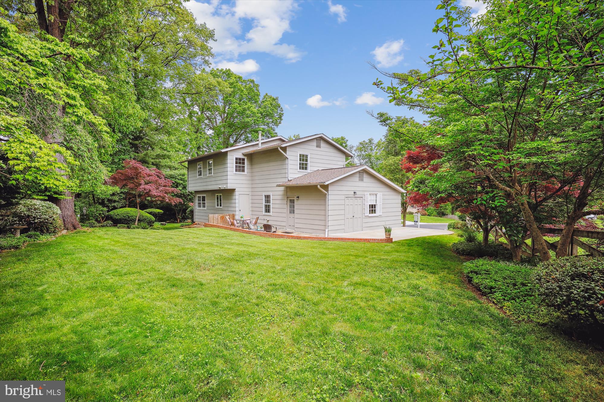 DIAMOND COURTS - Residential