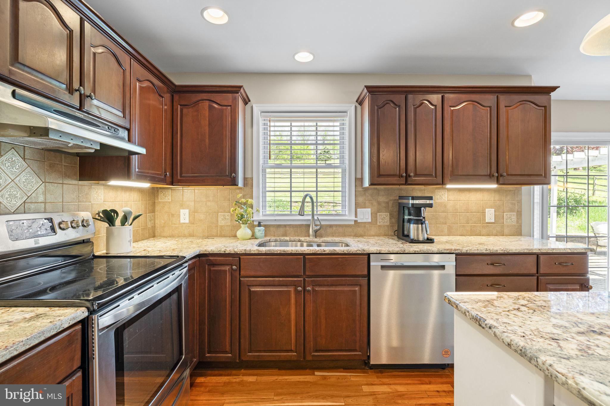 MAPLE LEAF ACRES - Residential