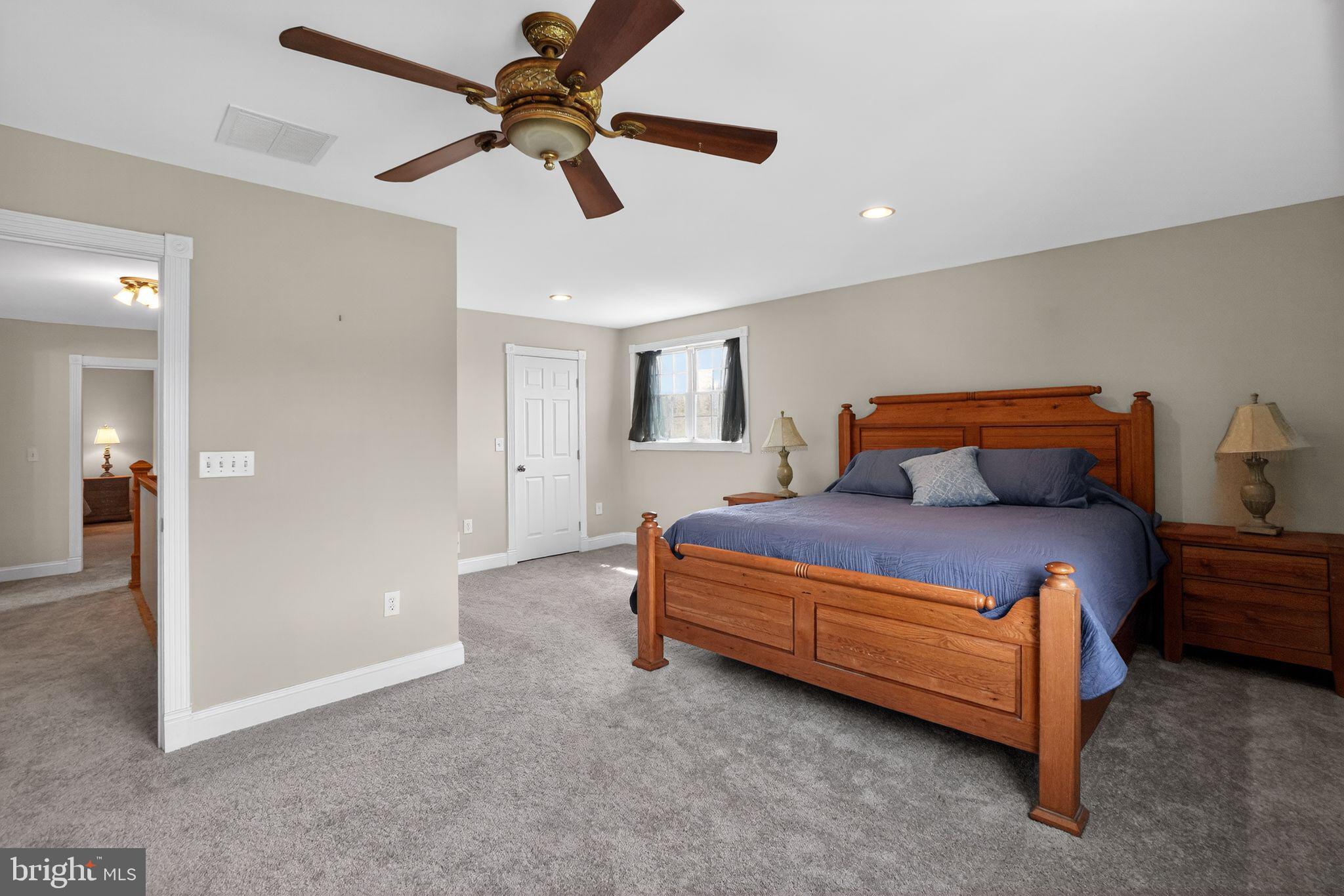 HIGH RIDGE - Residential
