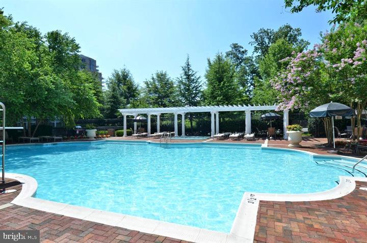WHITE FLINT STATION - Residential Lease