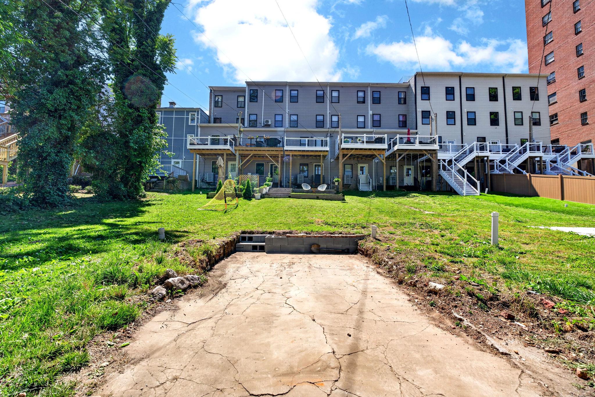 HAMPDEN HISTORIC DISTRICT - Residential