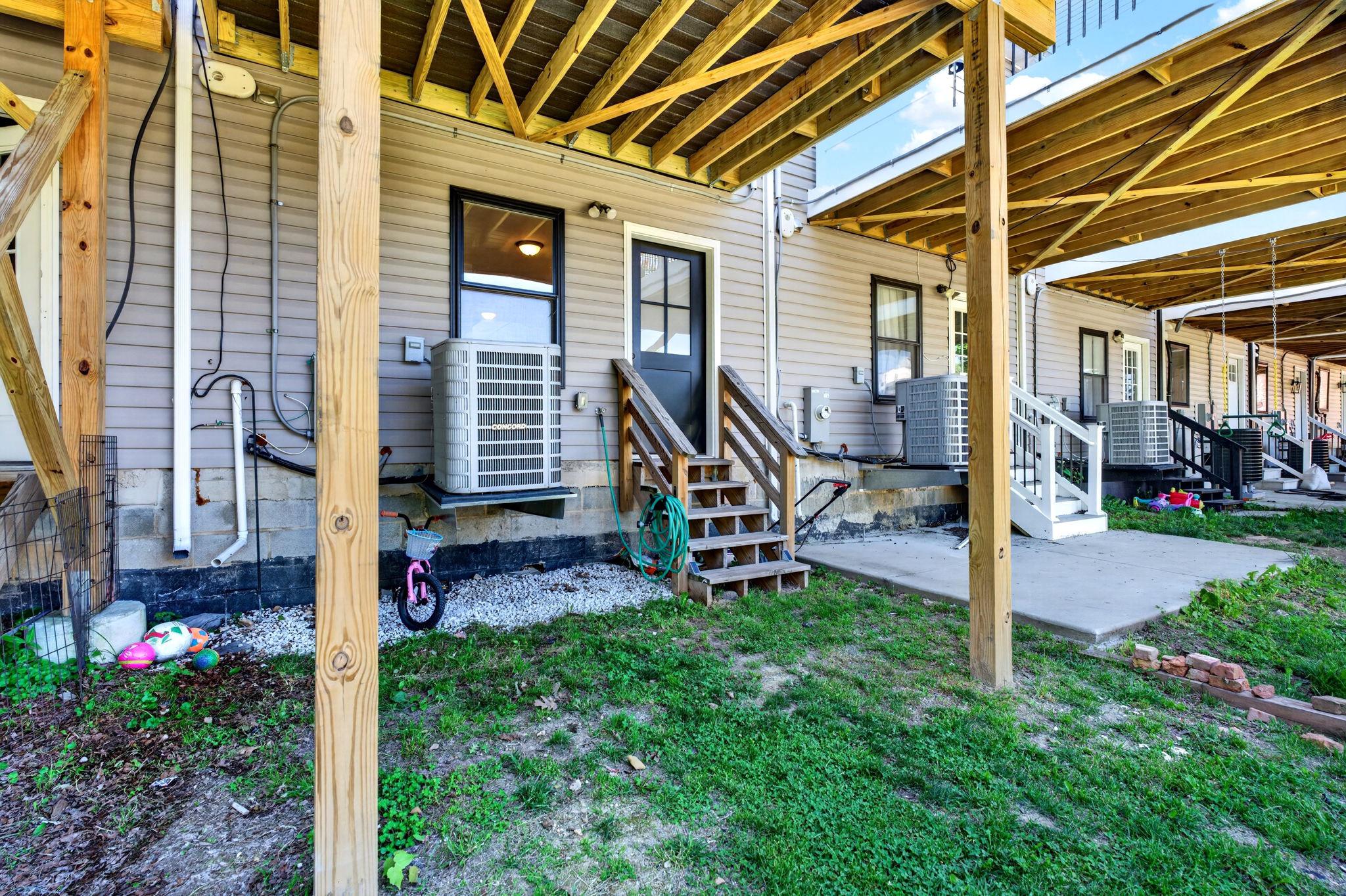 HAMPDEN HISTORIC DISTRICT - Residential