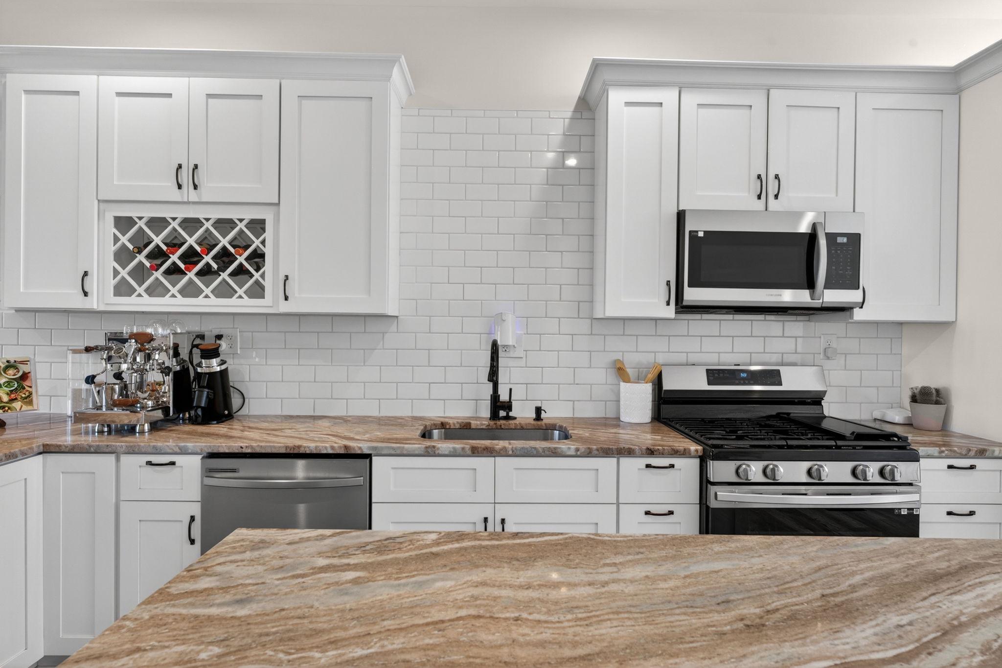 HAMPDEN HISTORIC DISTRICT - Residential