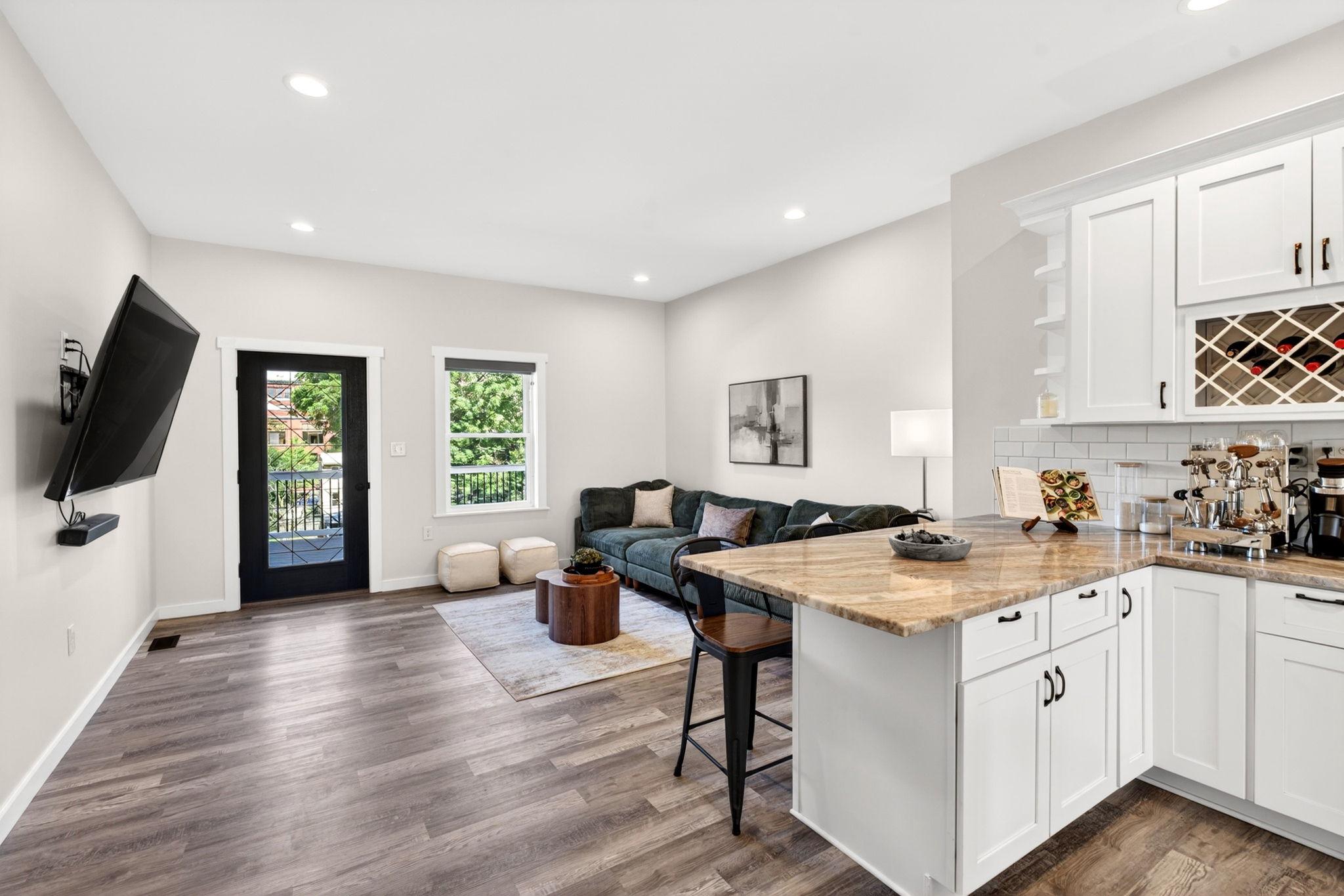 HAMPDEN HISTORIC DISTRICT - Residential