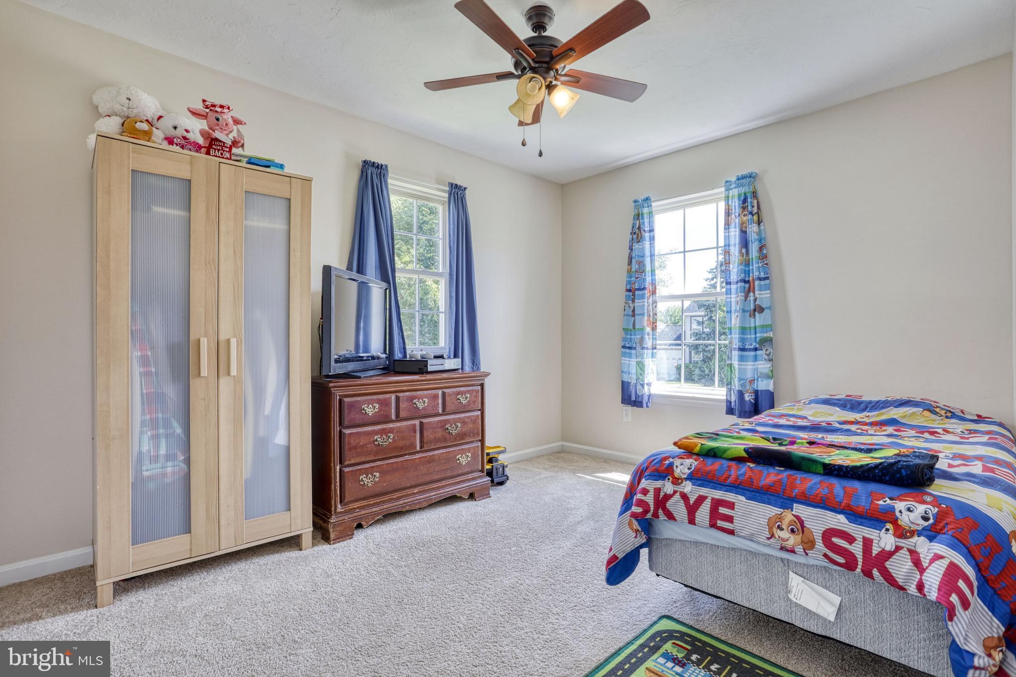 COLONIAL ACRES - Residential